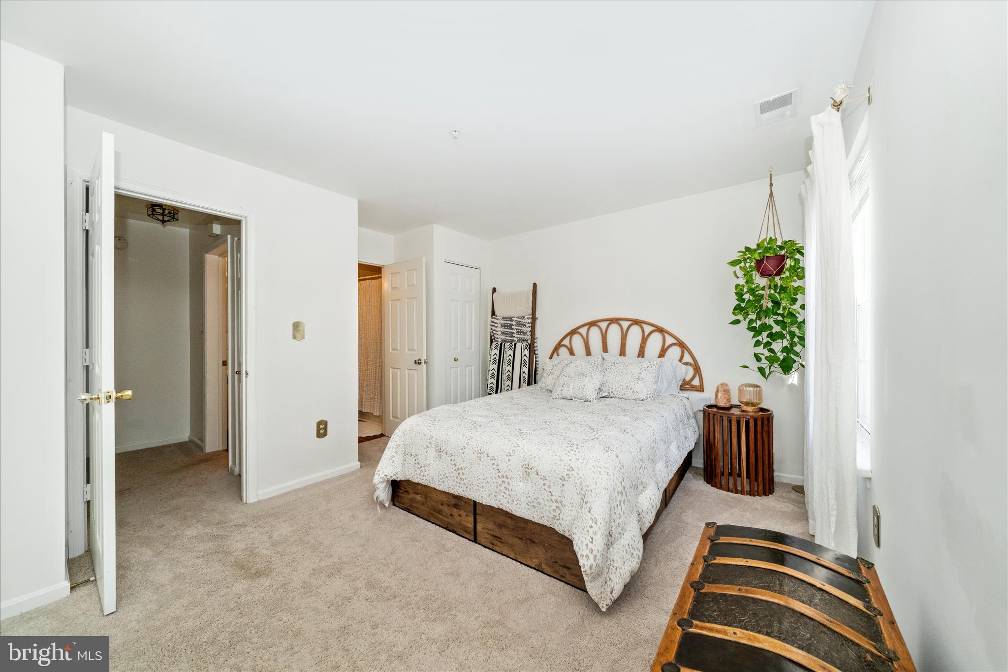 ELKRIDGE TOWN CENTER - Residential