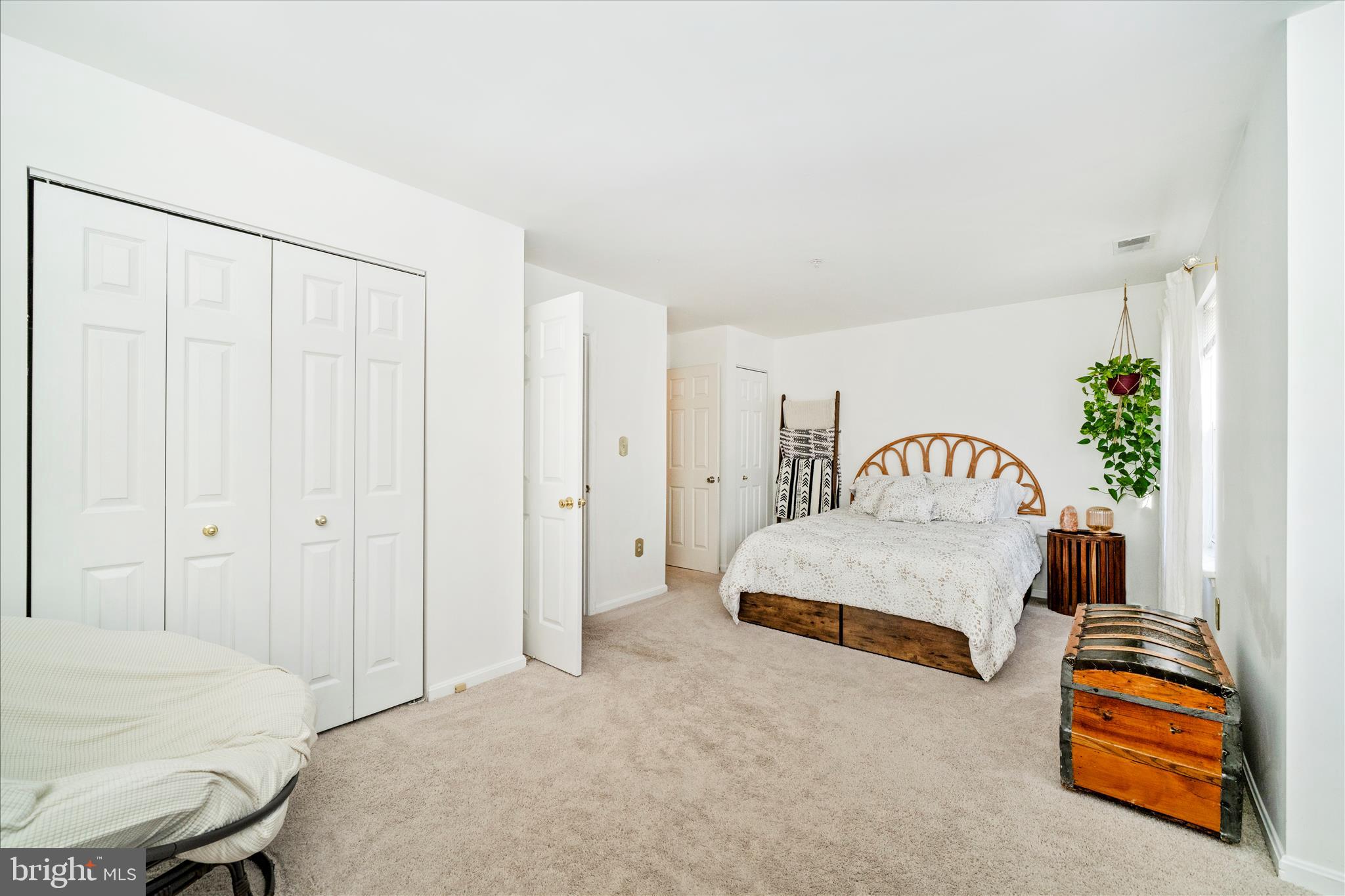 ELKRIDGE TOWN CENTER - Residential