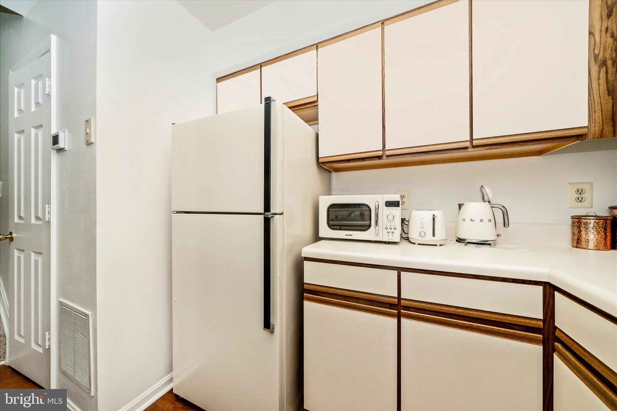 ELKRIDGE TOWN CENTER - Residential