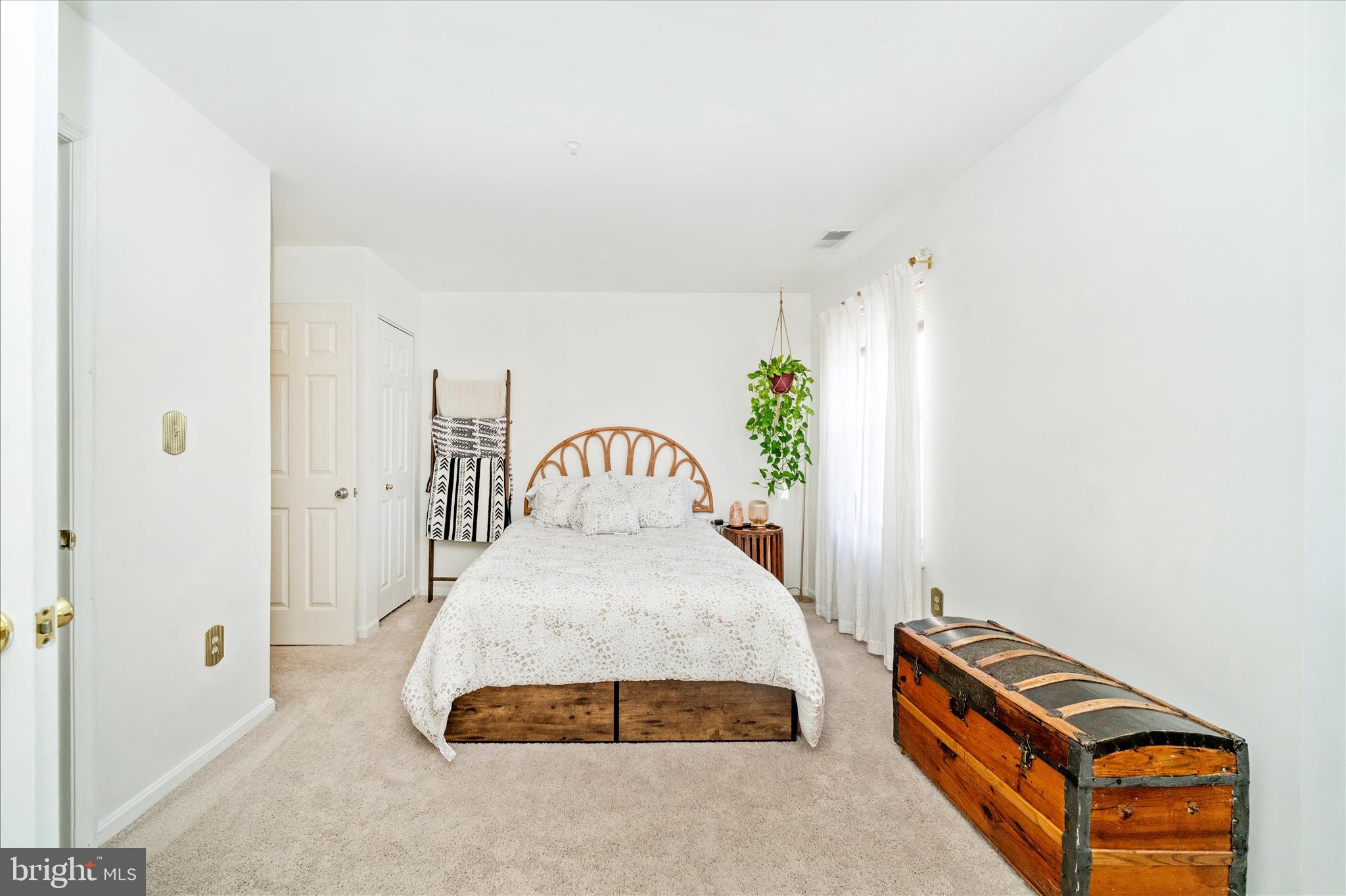 ELKRIDGE TOWN CENTER - Residential