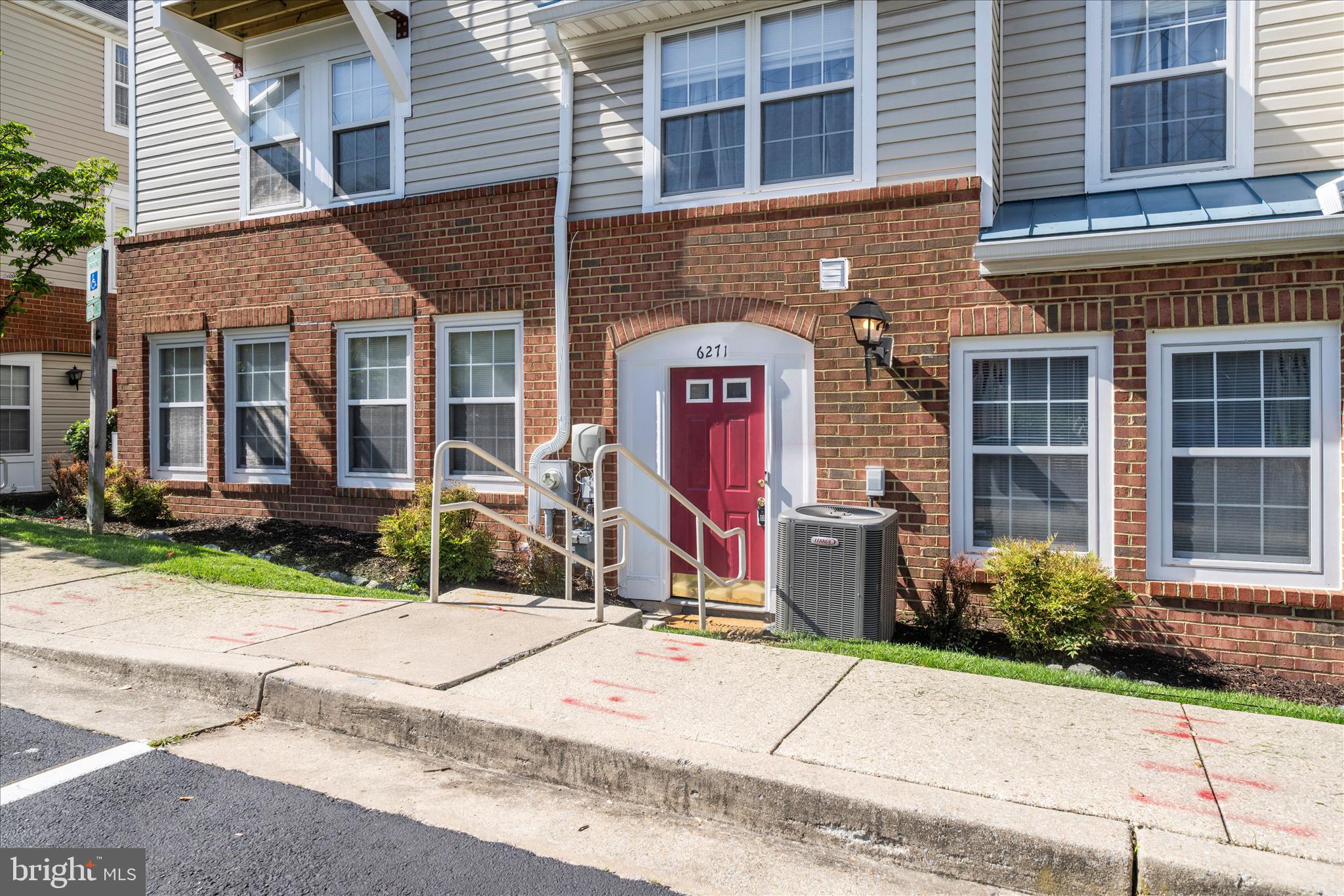 ELKRIDGE TOWN CENTER - Residential