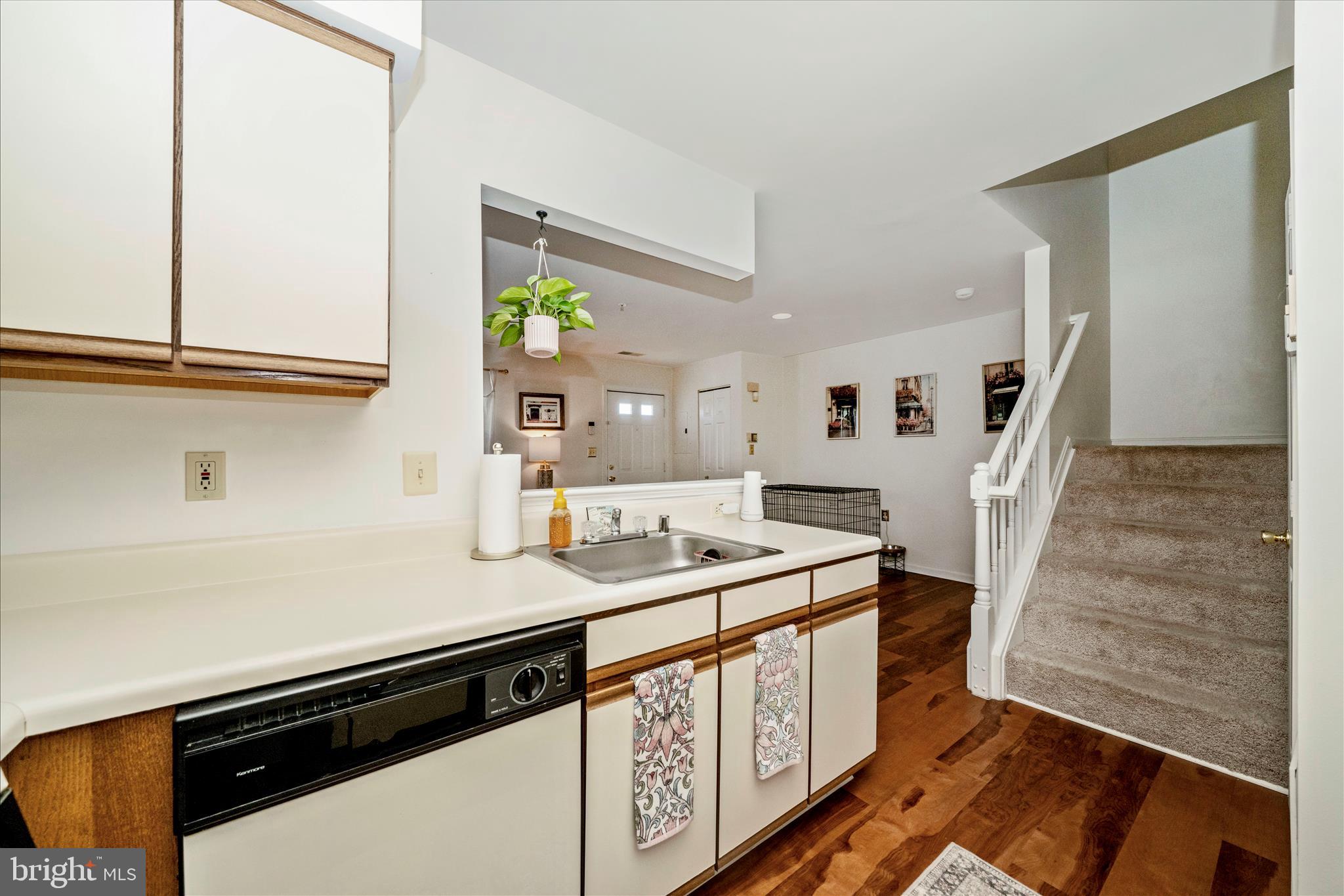 ELKRIDGE TOWN CENTER - Residential