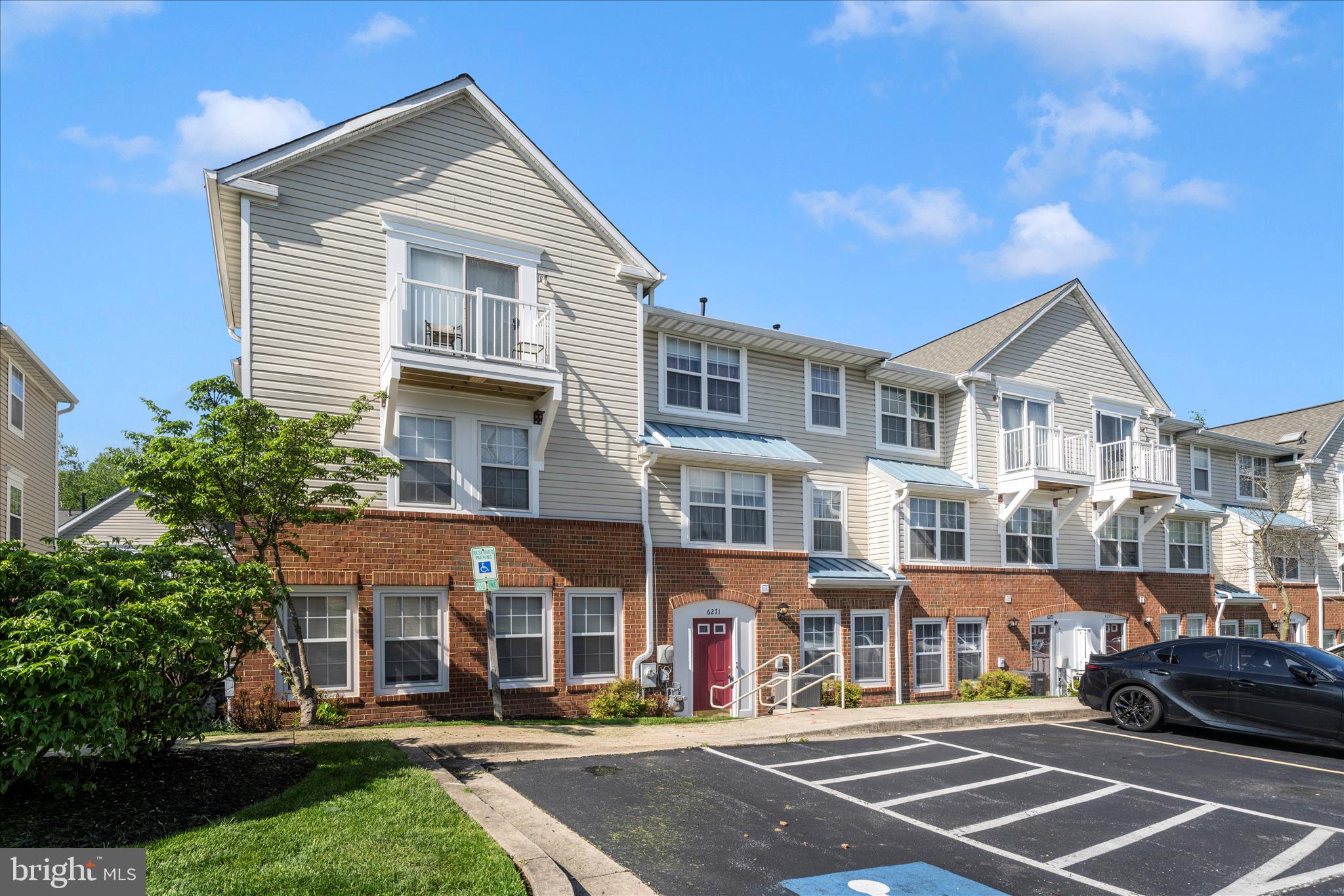 ELKRIDGE TOWN CENTER - Residential