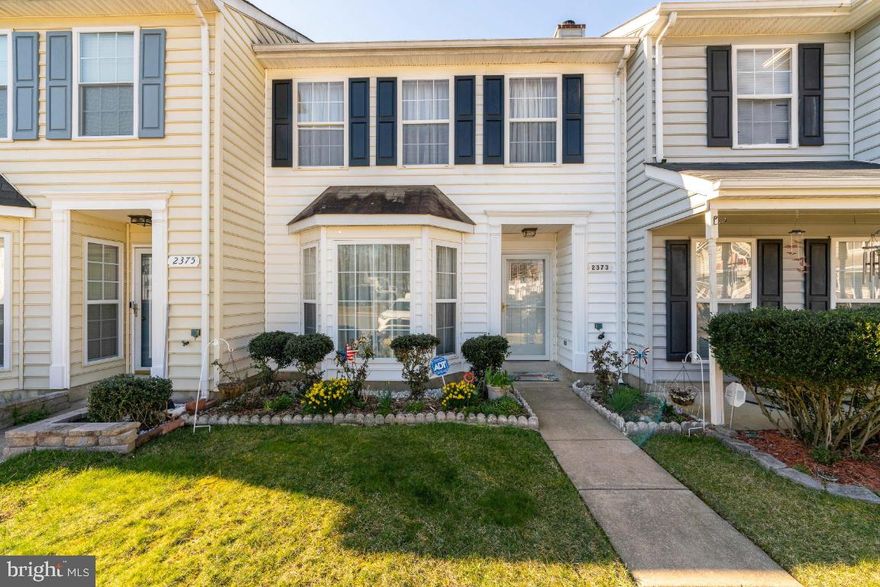 Nice townhome  located in the subdivision of Meadows At White Oak Sub.  Newly installed appliances with half bath on the main level.  Upper level has 2 full baths and  3  bedrooms including the owner's suite with a walk-in closet.   Cute deck to relax on after work with just enough yard space to enjoy. Fenced in backyard and 2 reserved parking spaces.  Come enjoy all Waldorf has to offer parks, tot lots, shopping, restaurants and so much more.