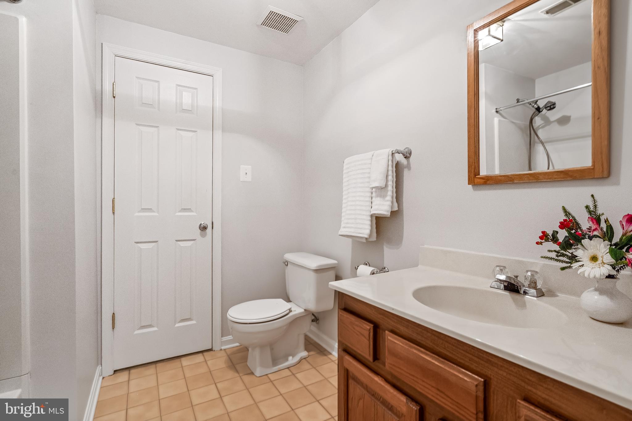 SOUTH RUN OAKS - Residential