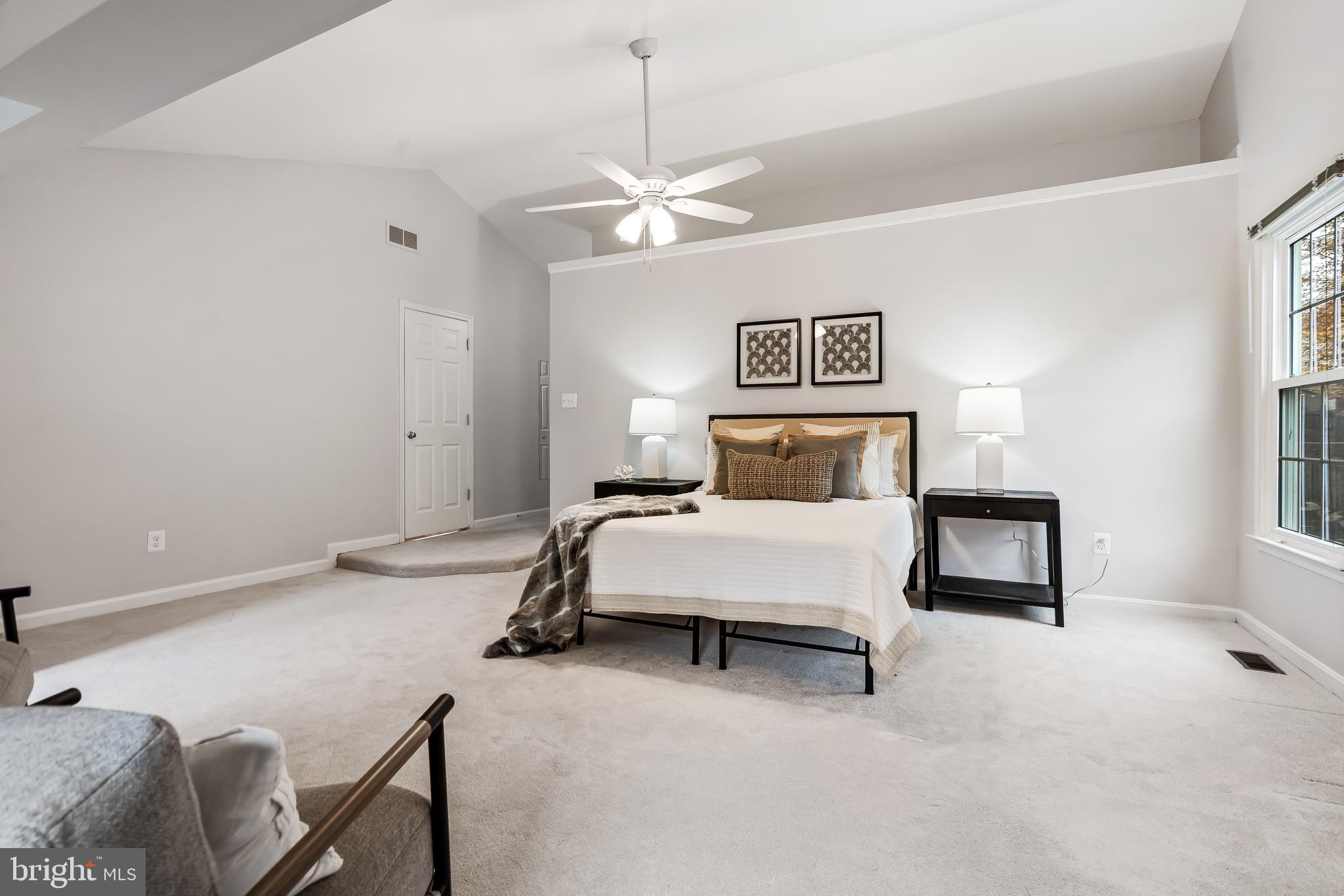 SOUTH RUN OAKS - Residential