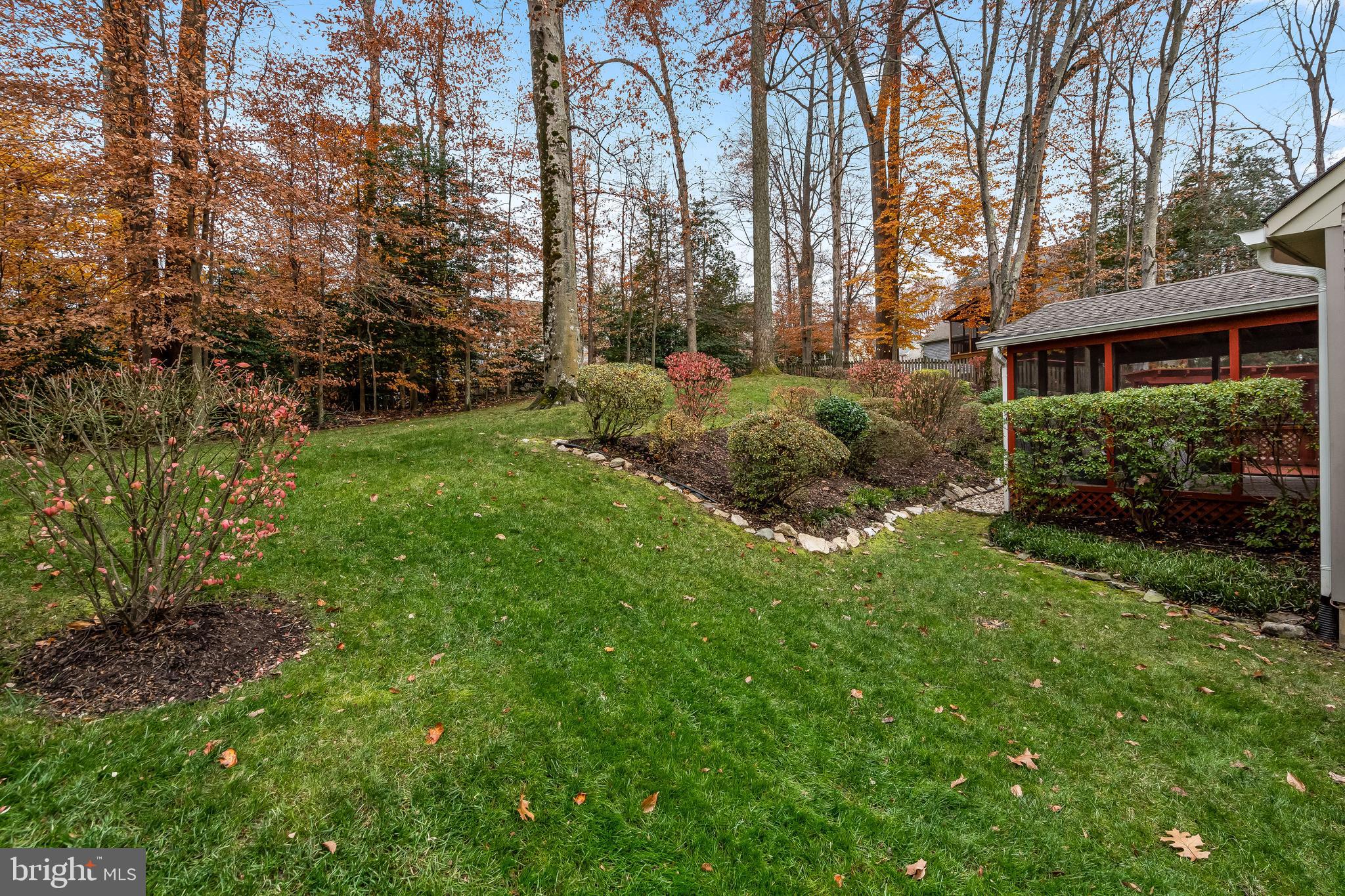 SOUTH RUN OAKS - Residential