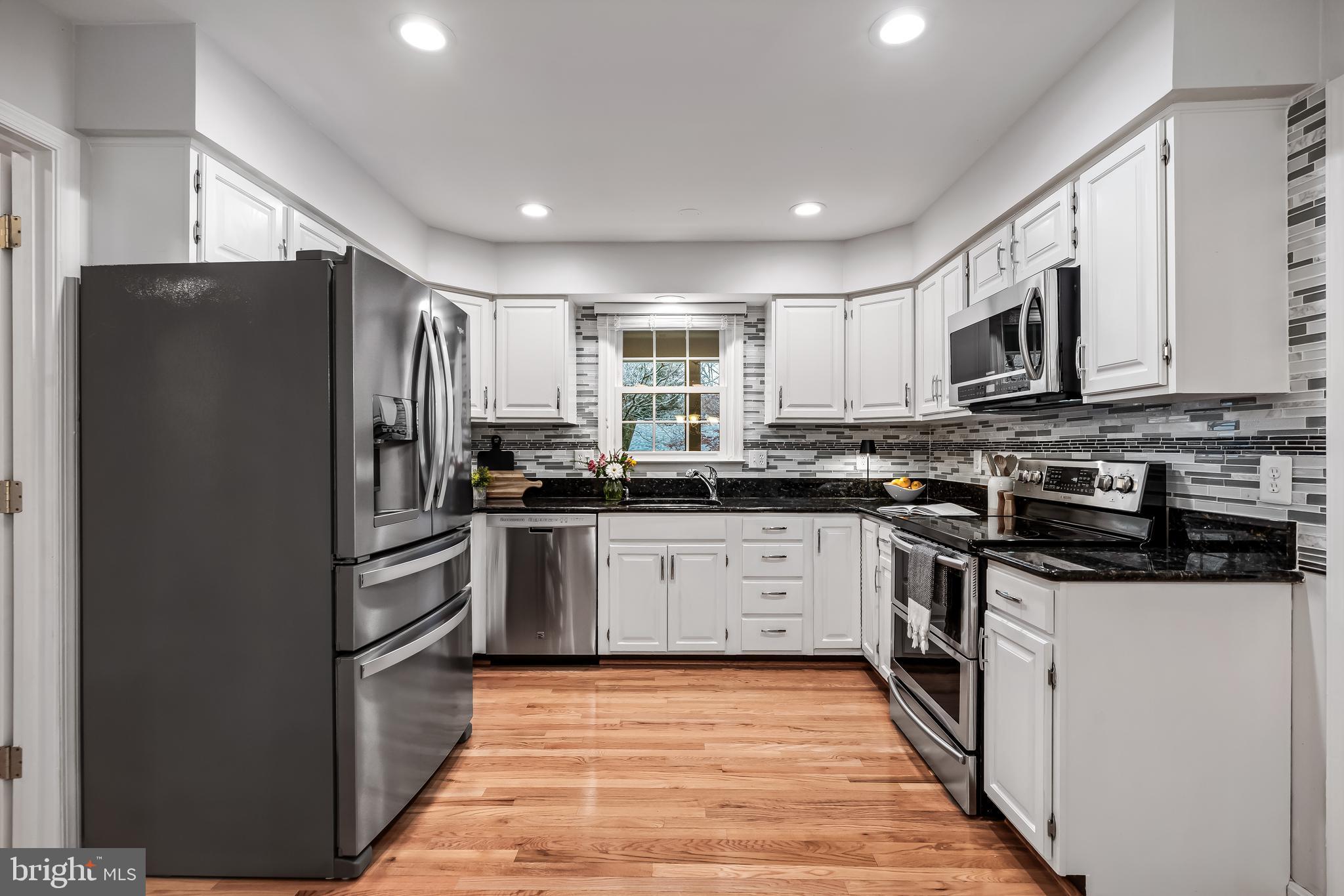 SOUTH RUN OAKS - Residential