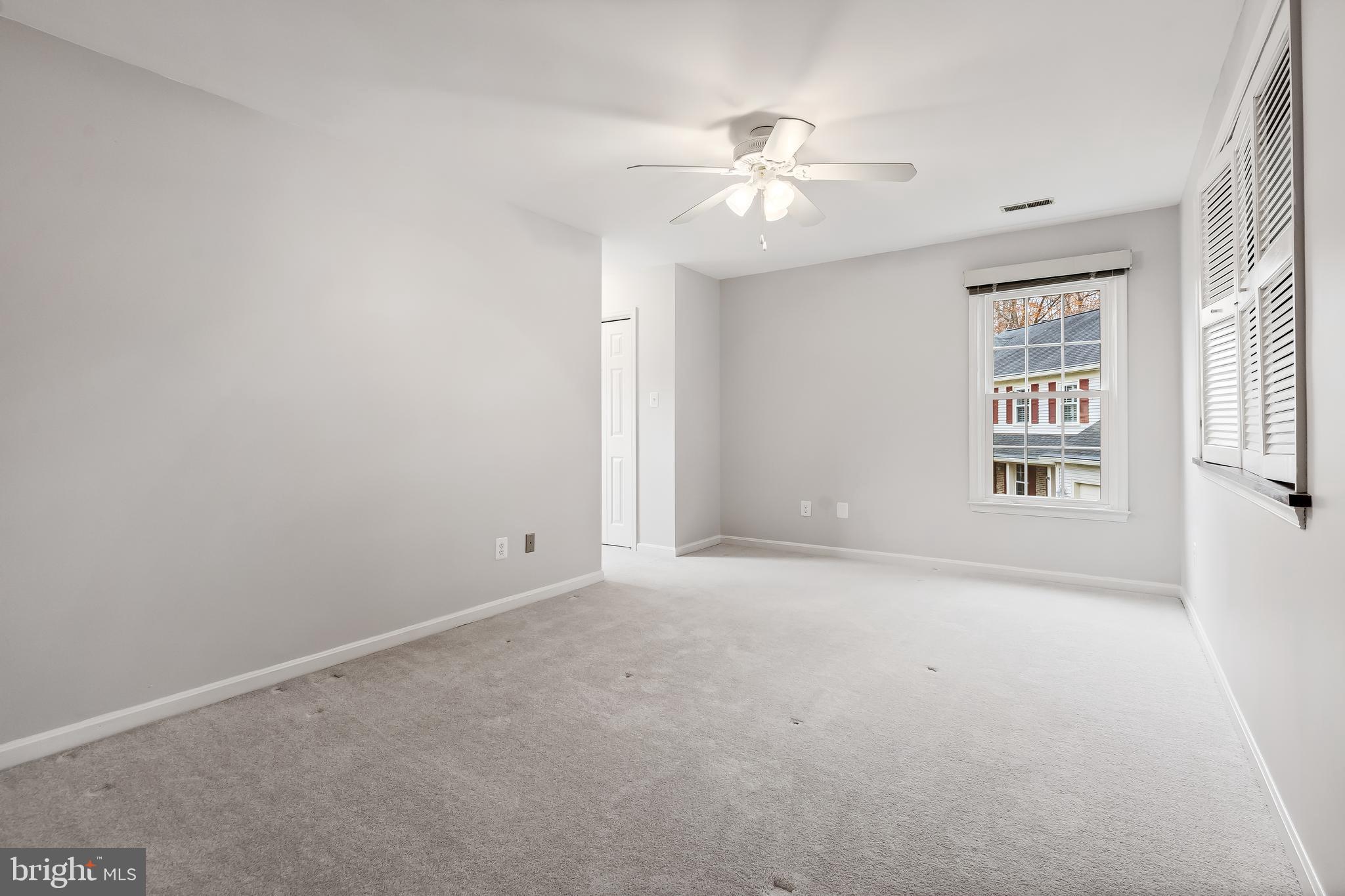 SOUTH RUN OAKS - Residential