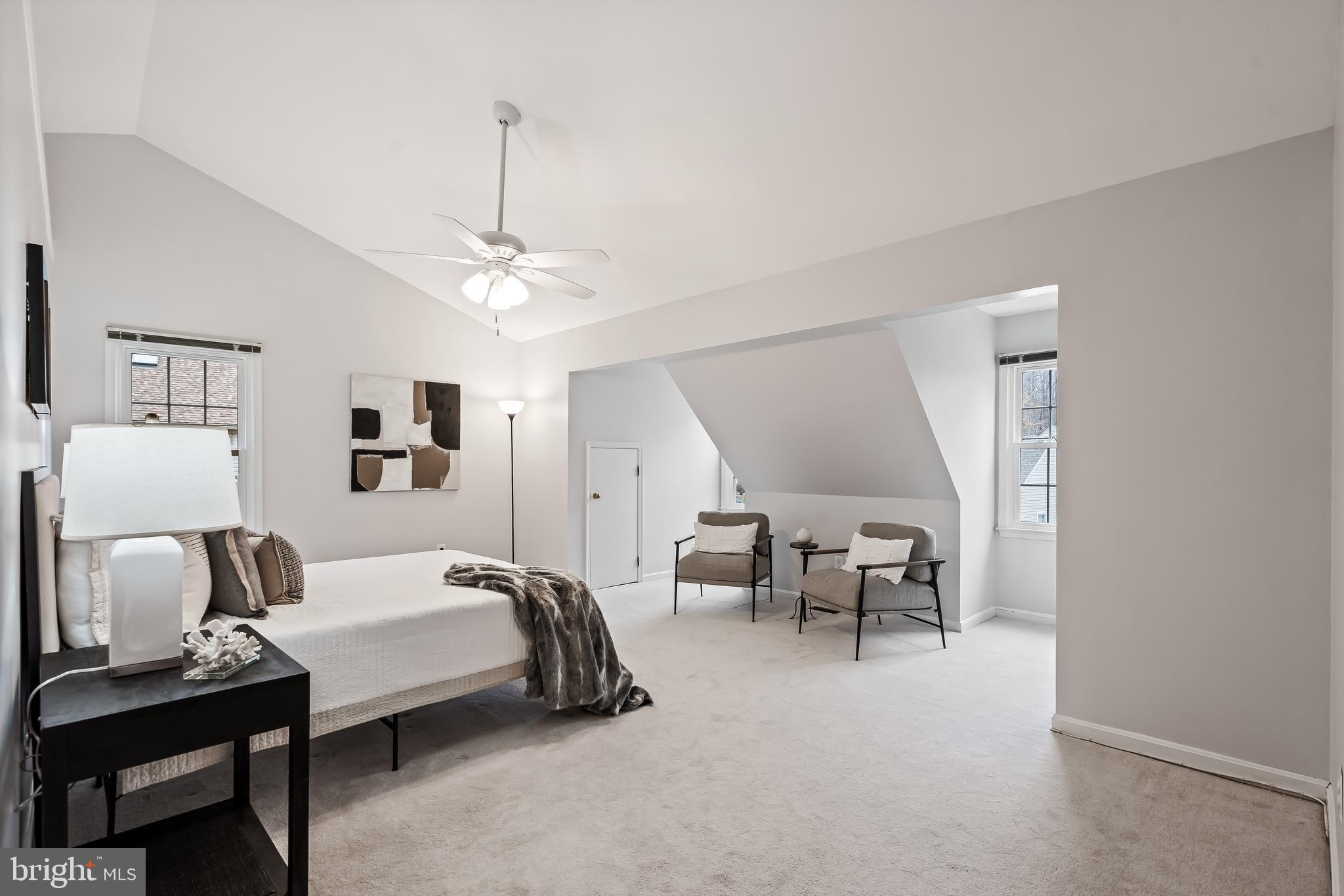 SOUTH RUN OAKS - Residential