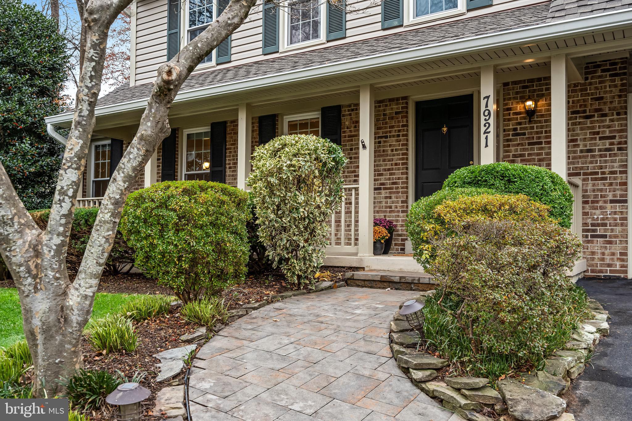 SOUTH RUN OAKS - Residential