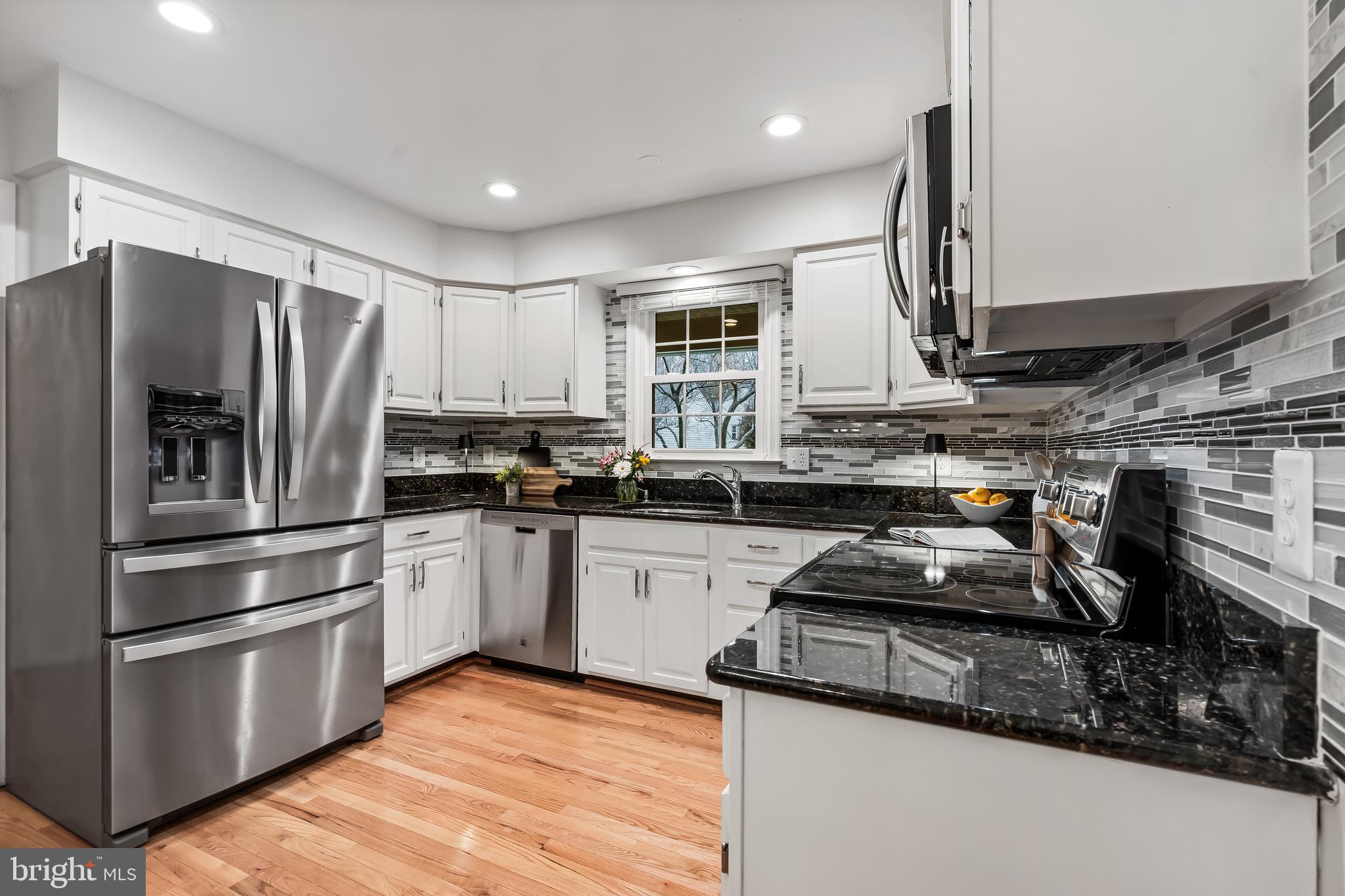 SOUTH RUN OAKS - Residential