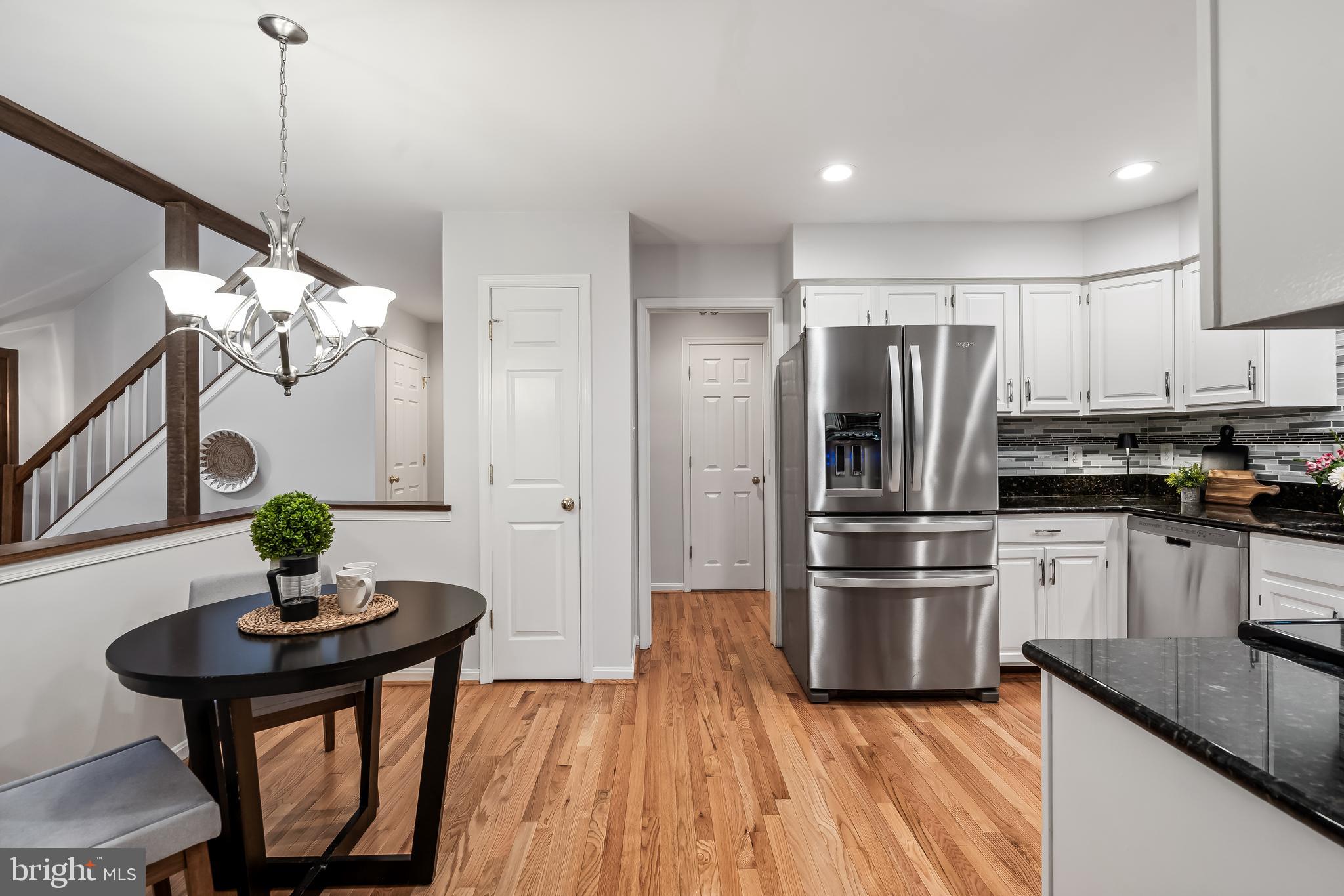 SOUTH RUN OAKS - Residential