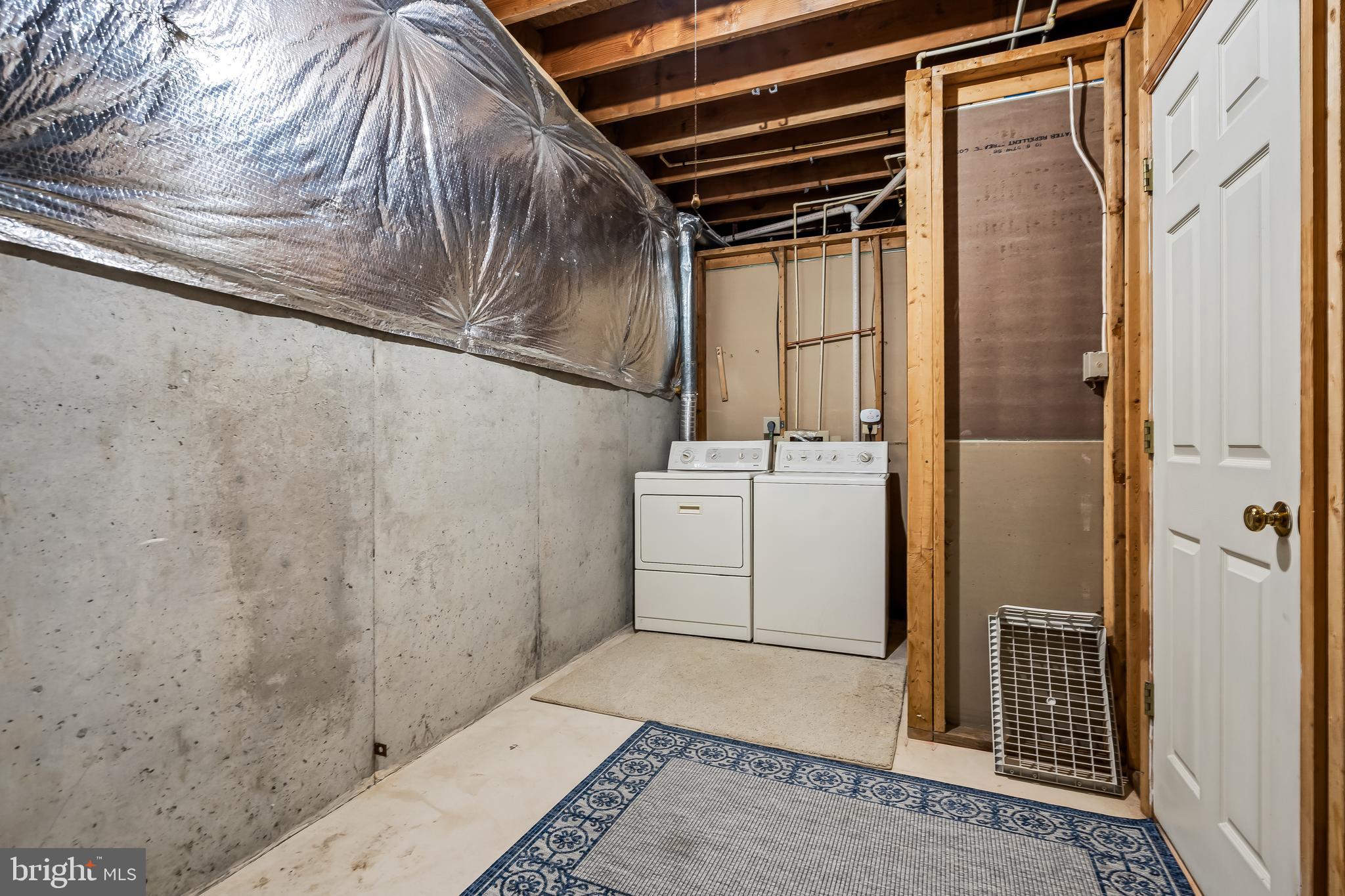 SOUTH RUN OAKS - Residential