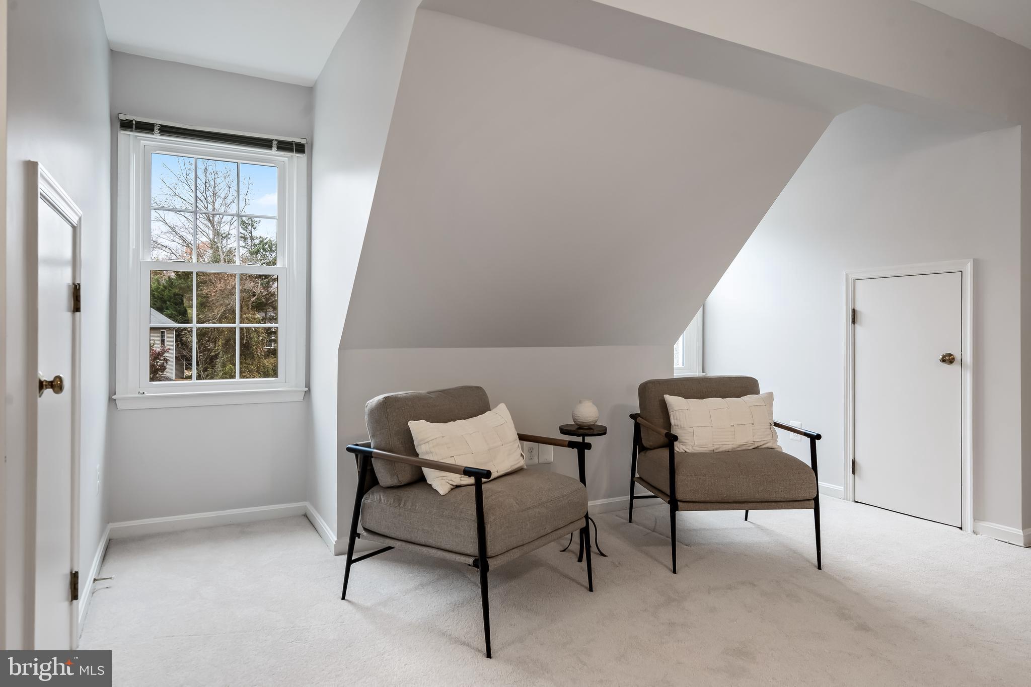 SOUTH RUN OAKS - Residential