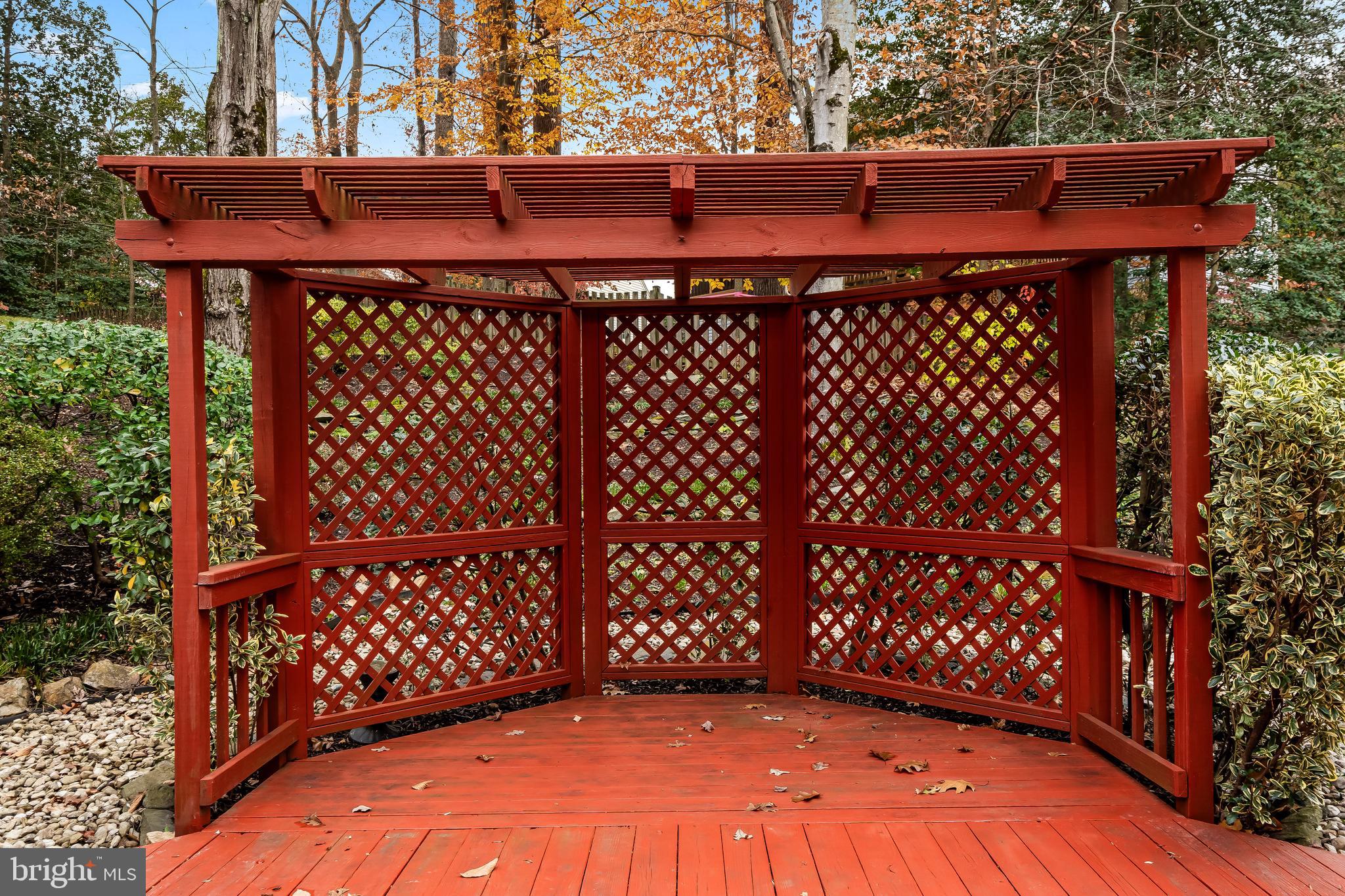 SOUTH RUN OAKS - Residential