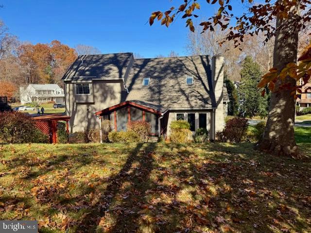 7921 OAK HOLLOW LANE