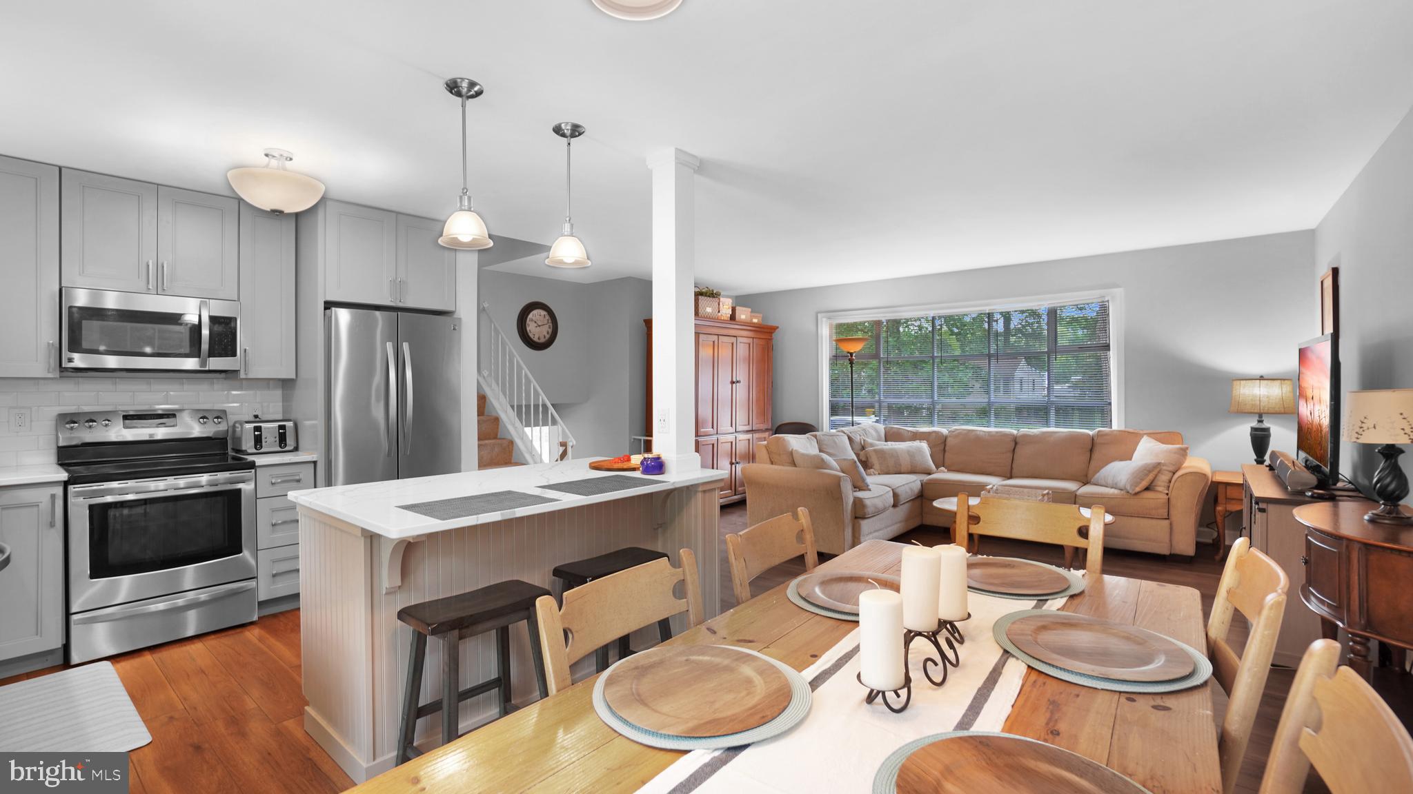 VENICE ON THE BAY - Residential