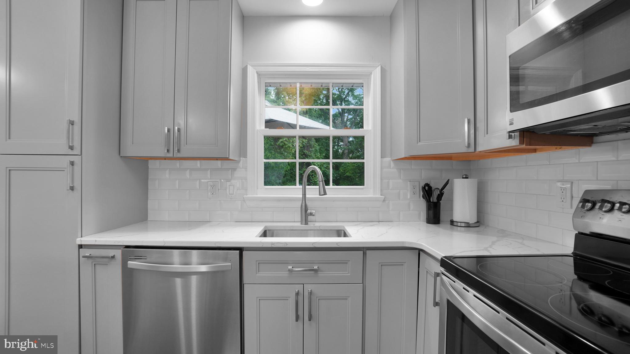 VENICE ON THE BAY - Residential