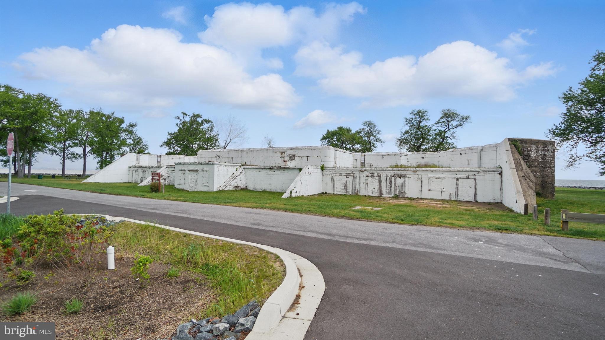 VENICE ON THE BAY - Residential