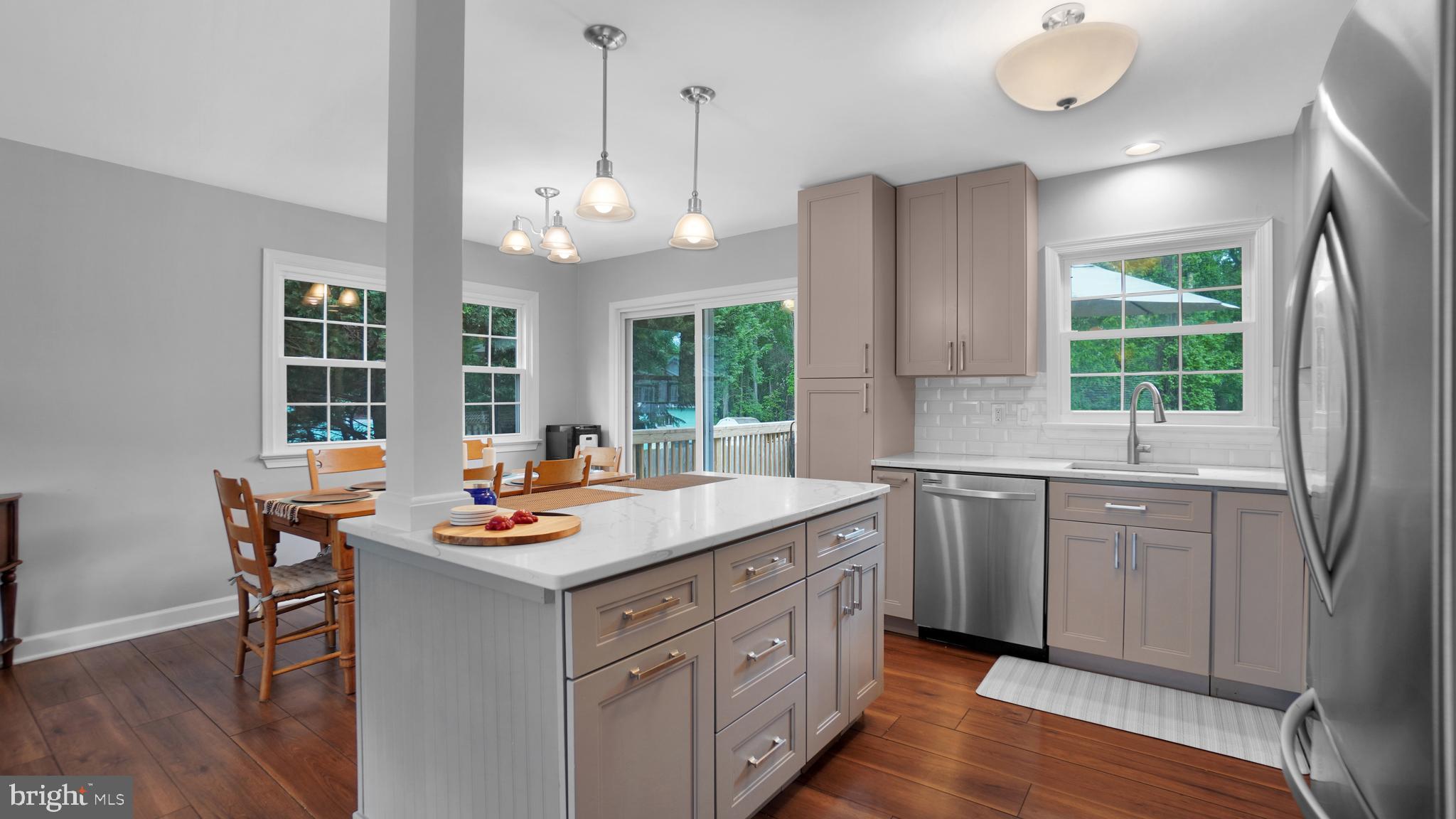 VENICE ON THE BAY - Residential