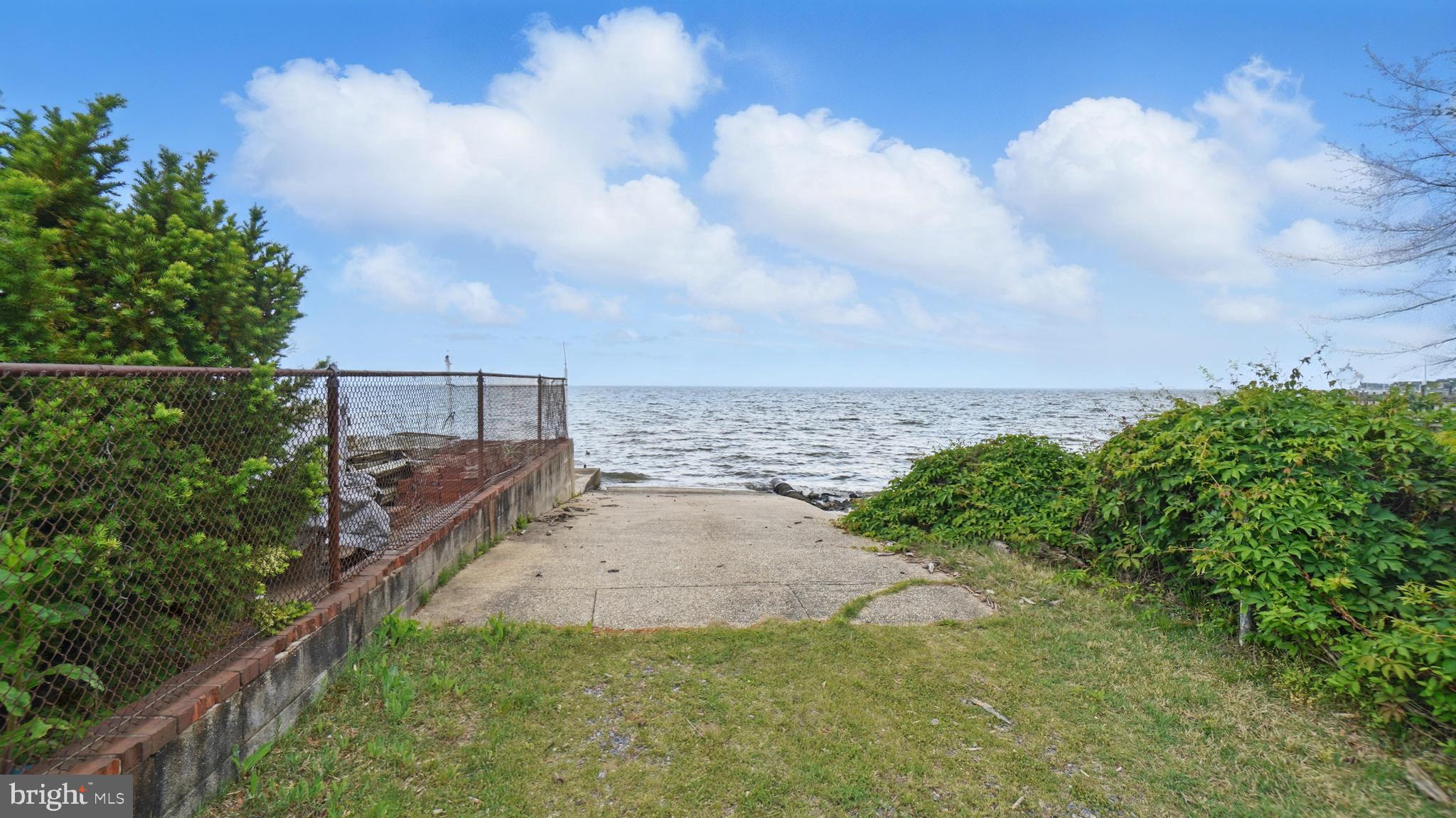 VENICE ON THE BAY - Residential