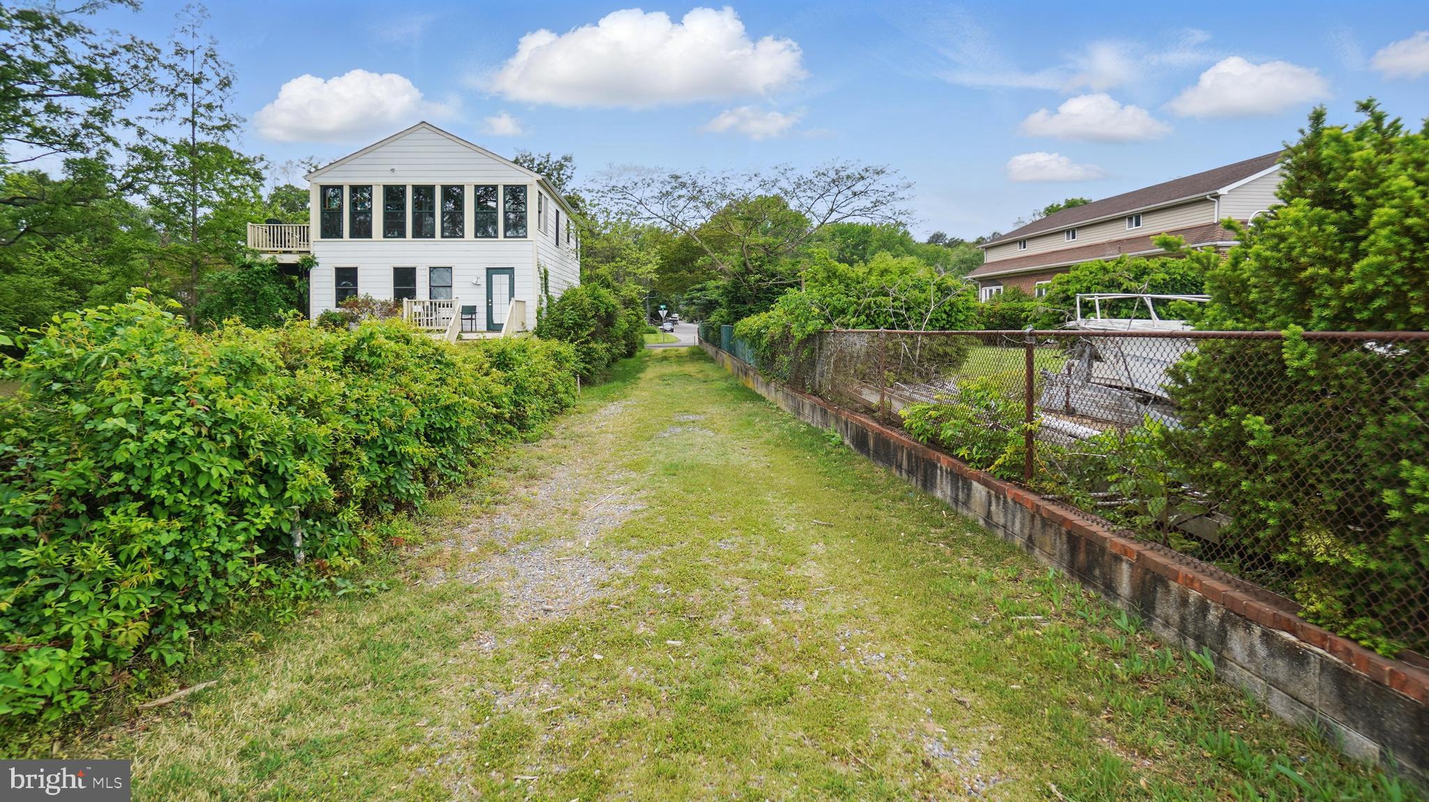 VENICE ON THE BAY - Residential