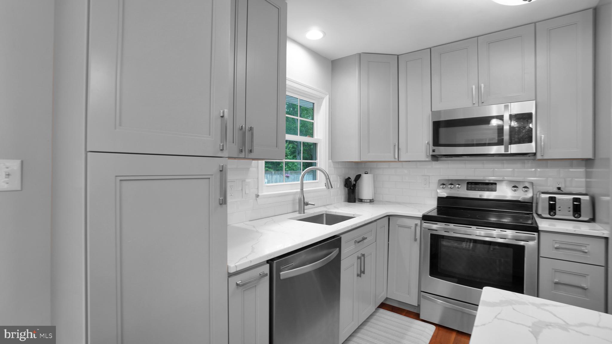 VENICE ON THE BAY - Residential