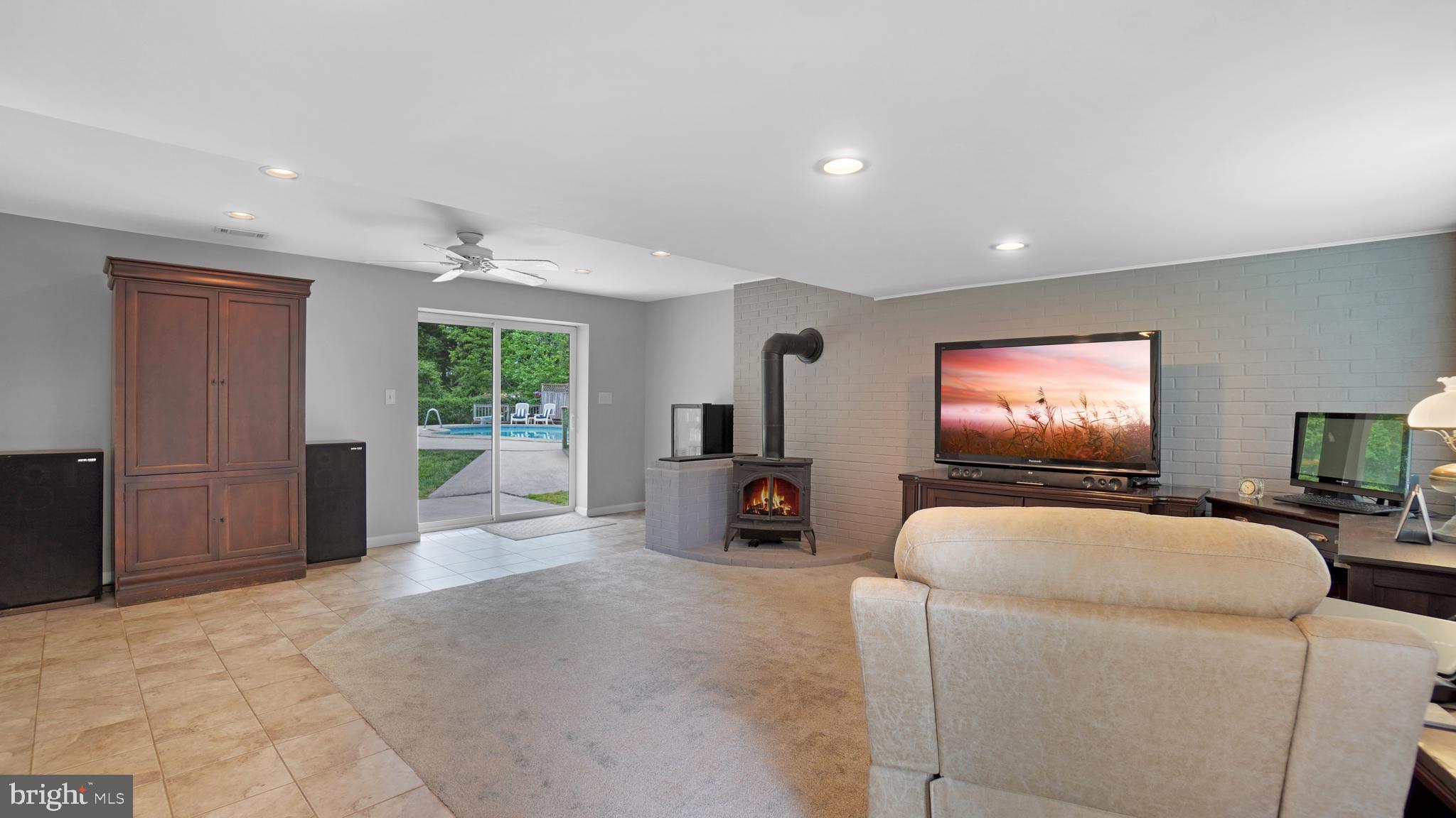 VENICE ON THE BAY - Residential