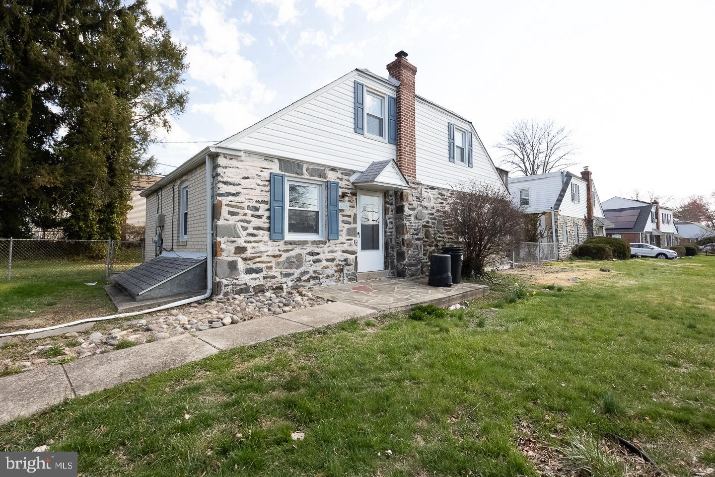 811 SPRINGFIELD ROAD