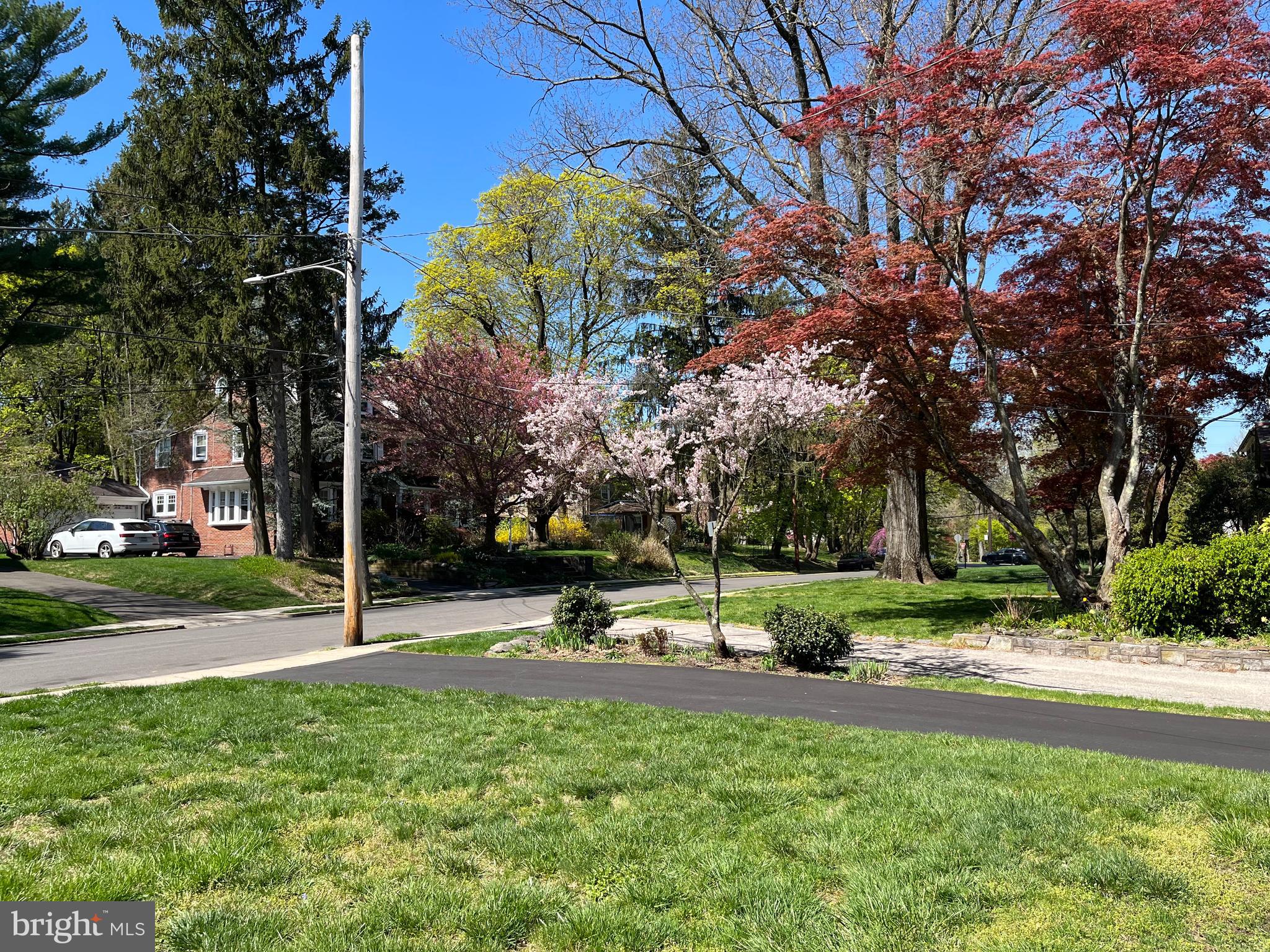 415 WAVERLY ROAD