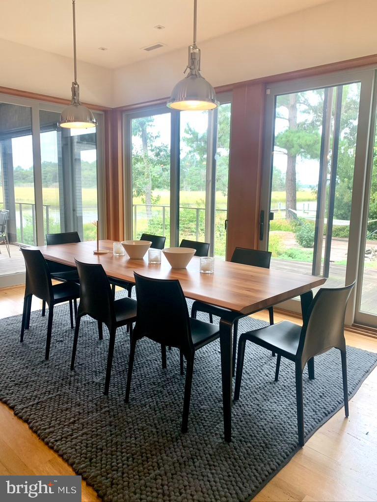 NORTH SHORES - Residential