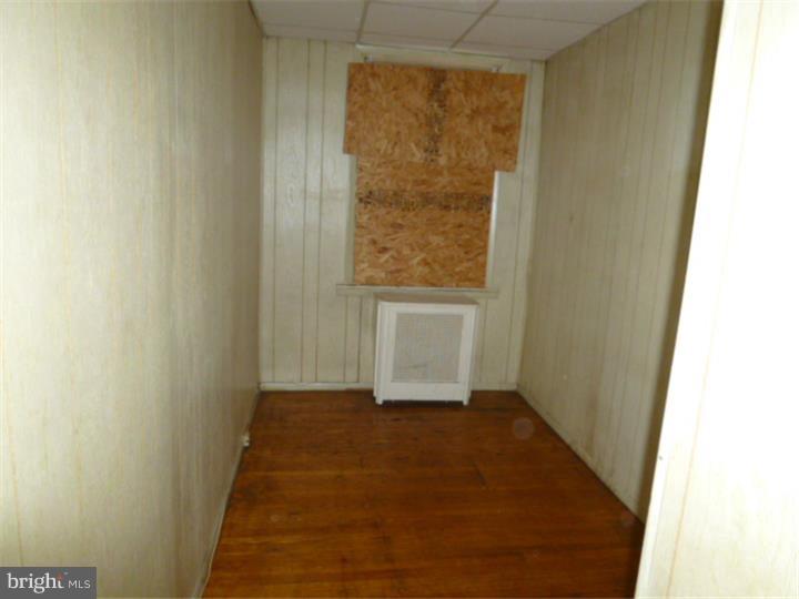 FRANKFORD - Residential