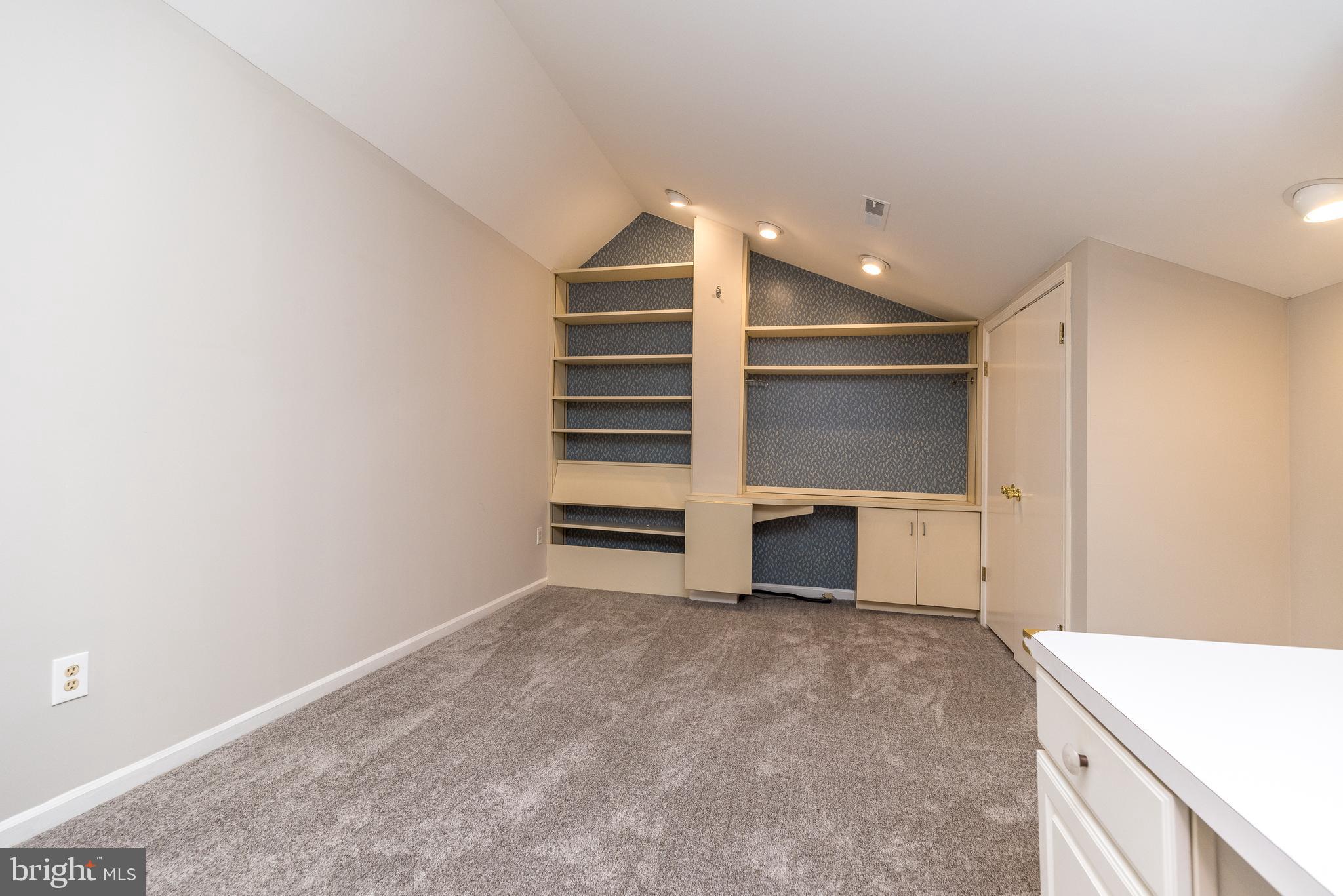 CHESTERBROOK/MNTVI - Residential