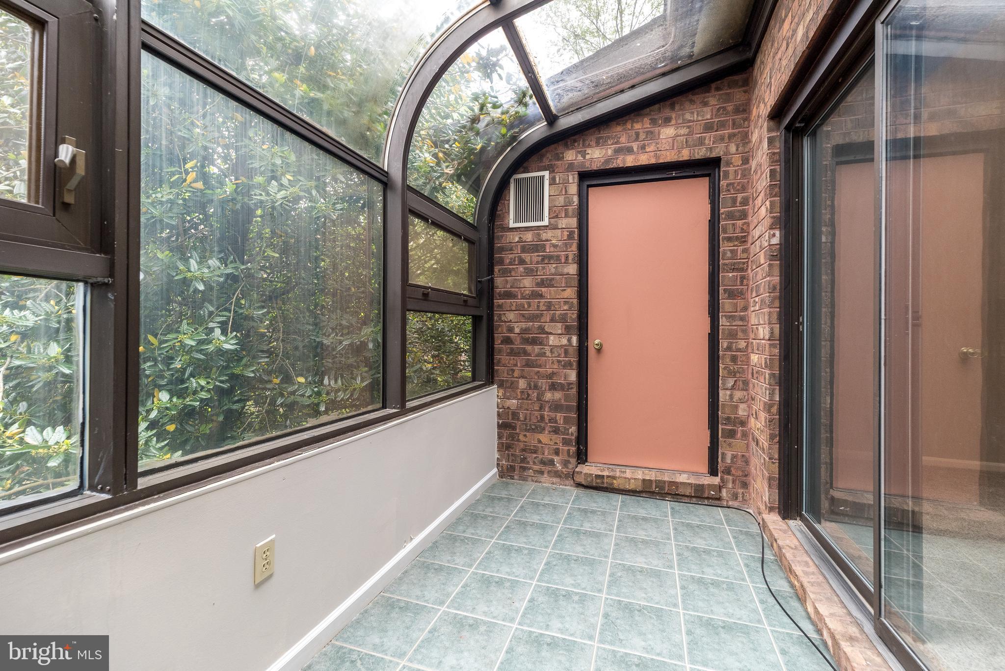 CHESTERBROOK/MNTVI - Residential