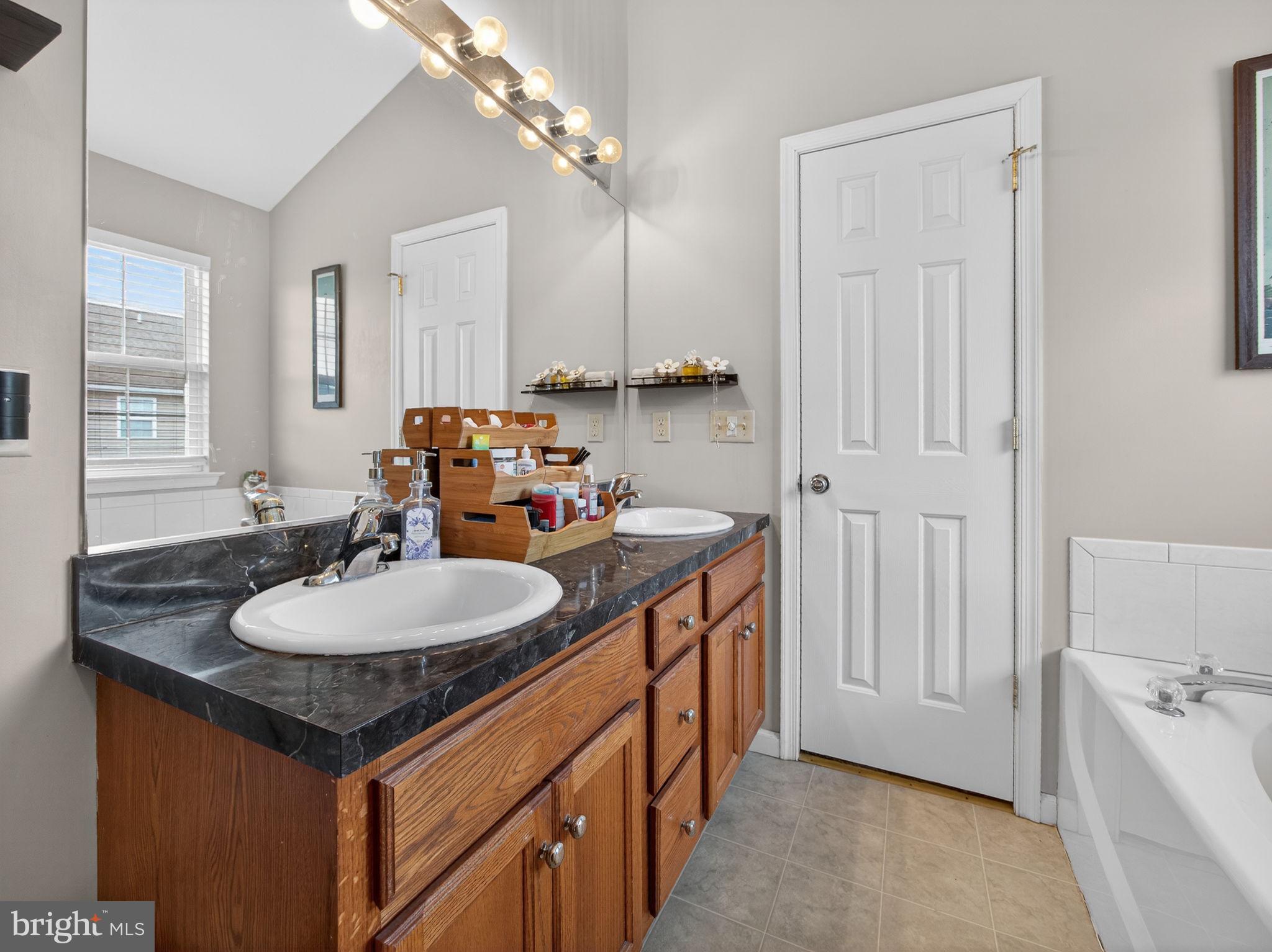 THE LANDINGS - Residential