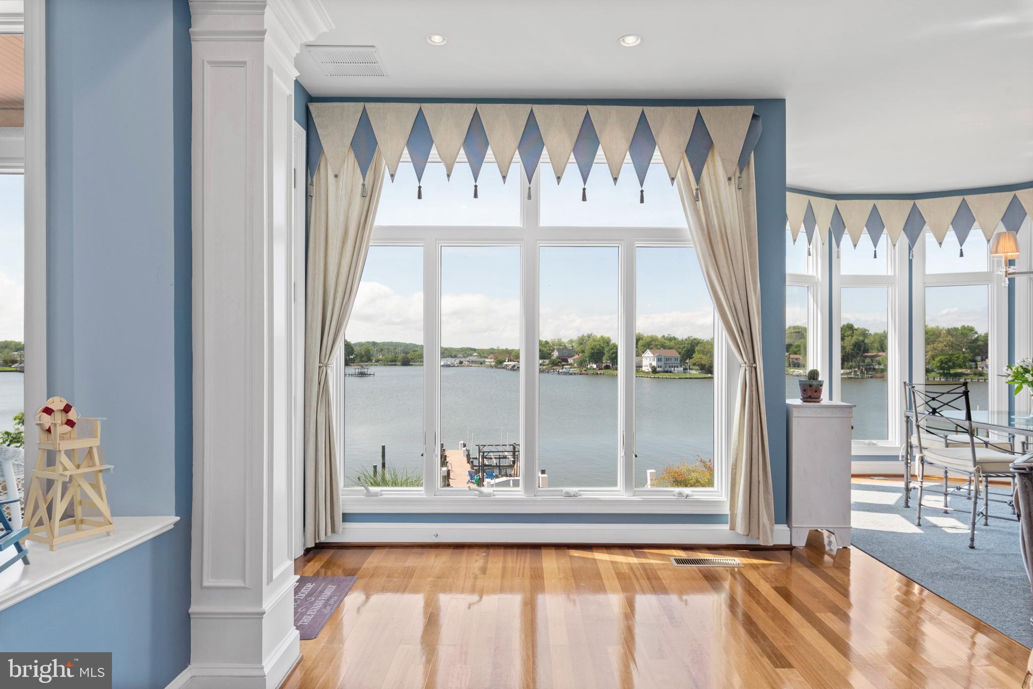 SHOREHAM BEACH - Residential