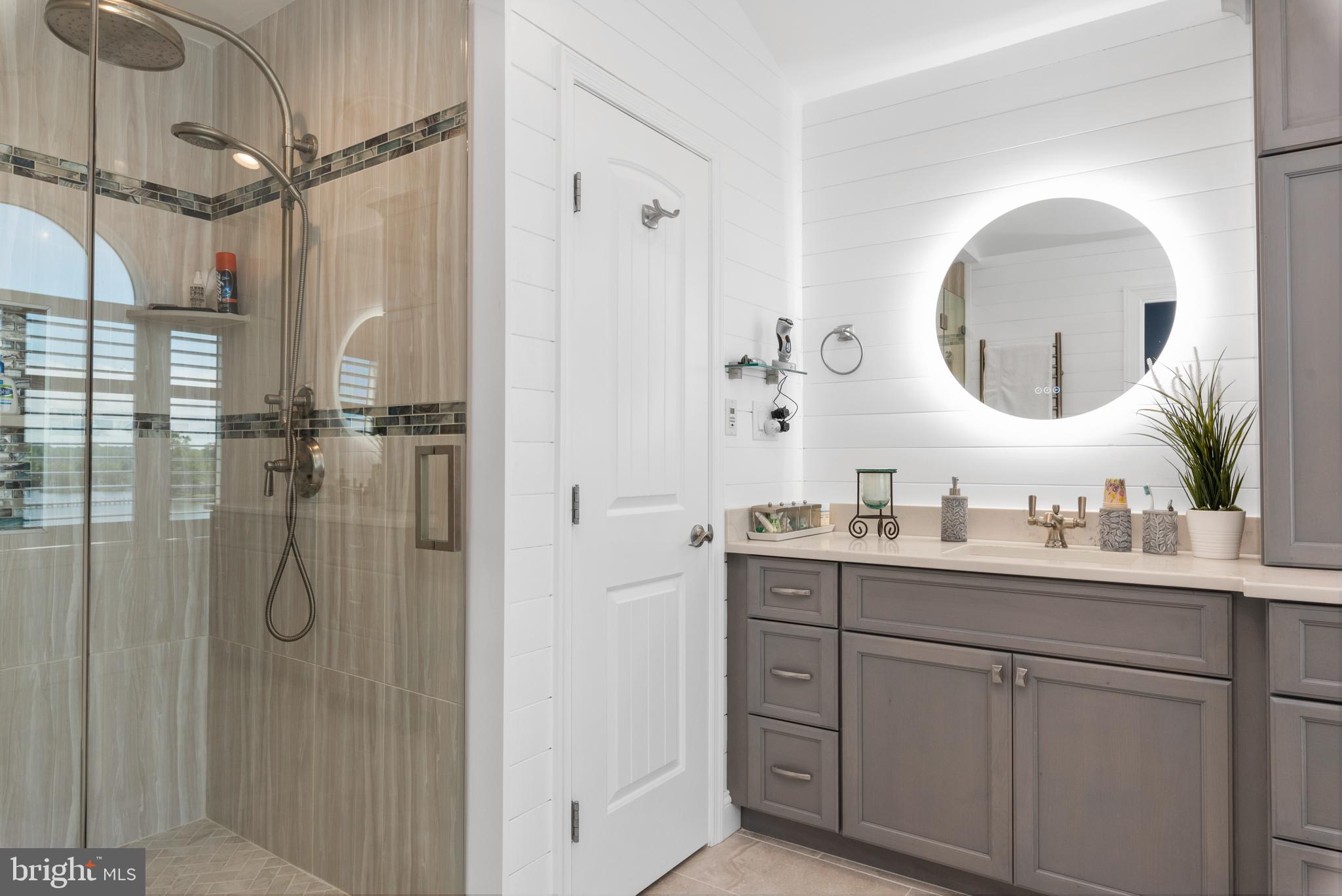 SHOREHAM BEACH - Residential