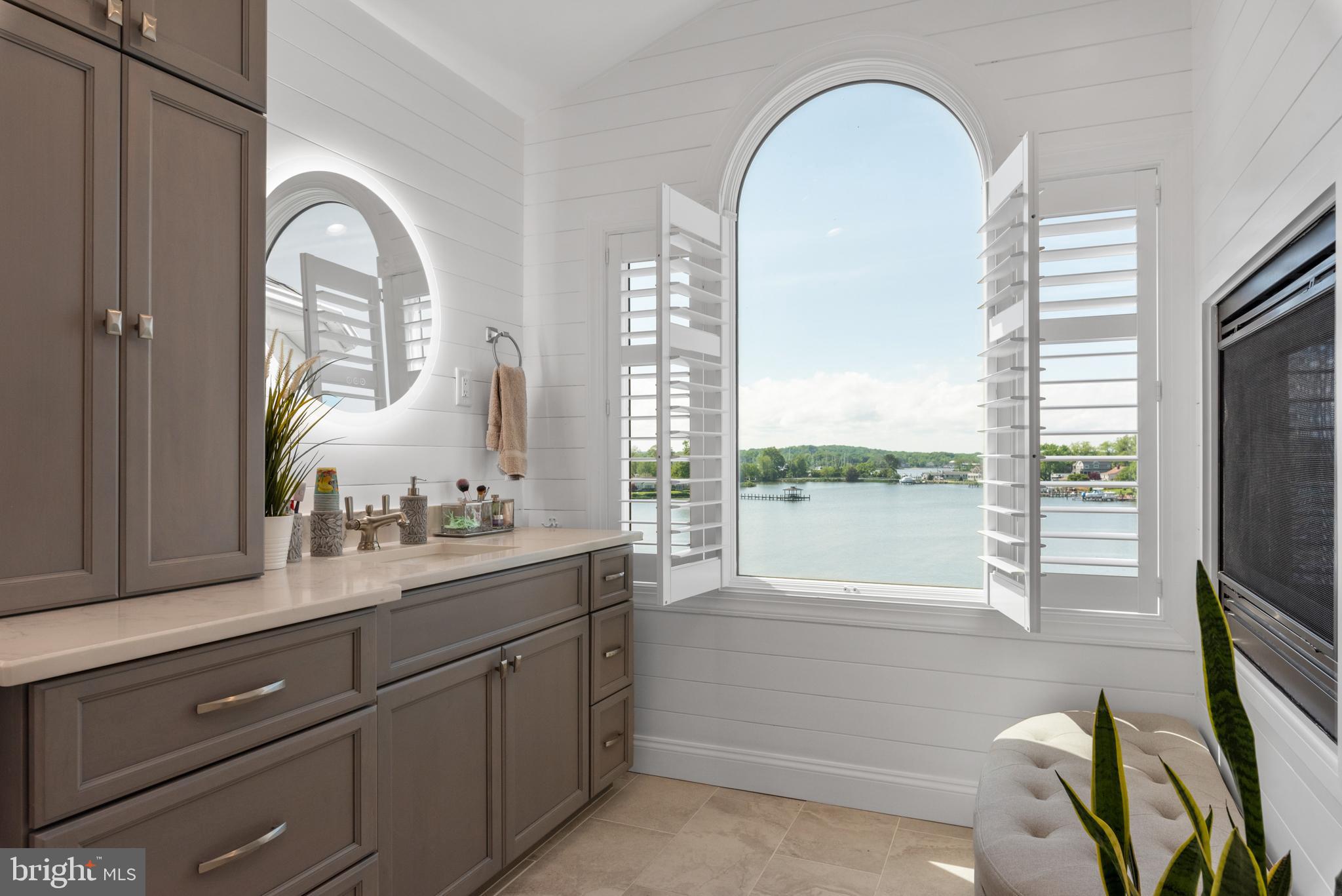 SHOREHAM BEACH - Residential