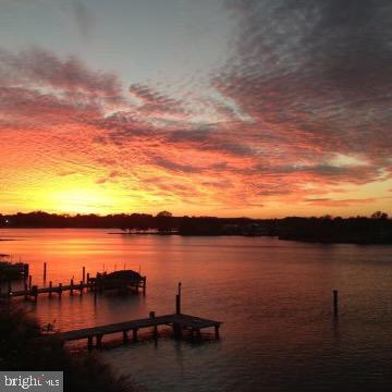 SHOREHAM BEACH - Residential