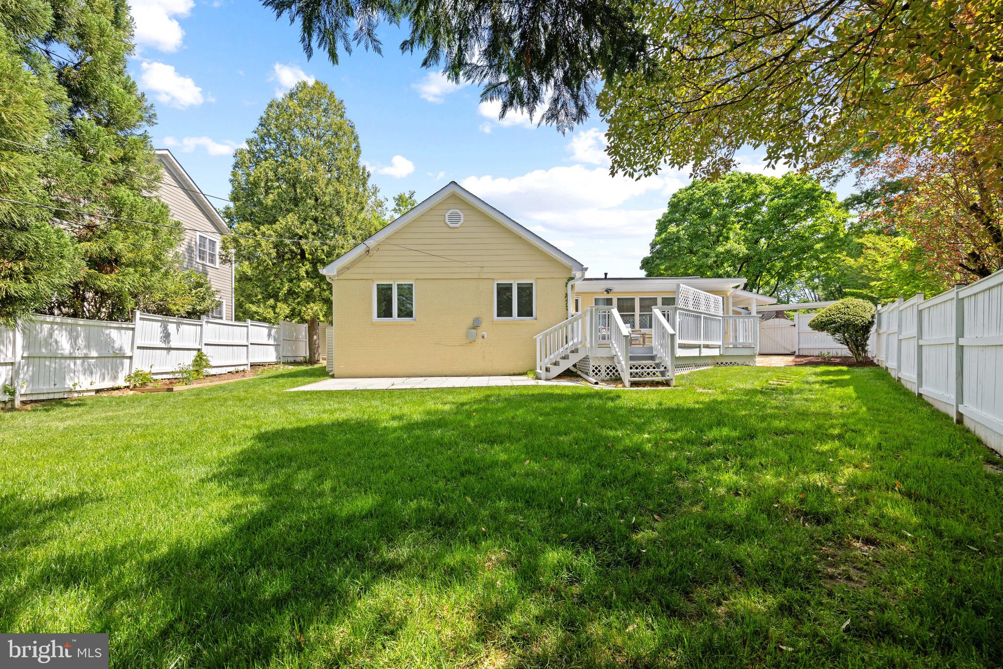 WELLINGTON ESTATES - Residential