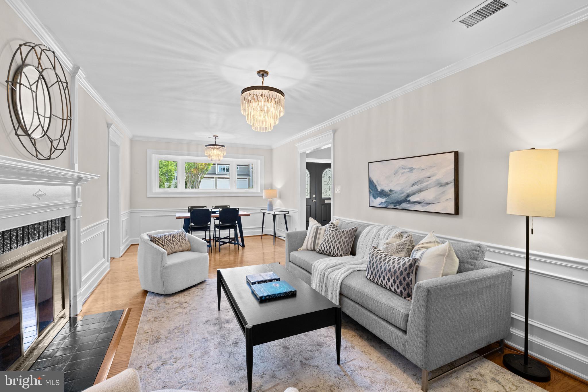 WELLINGTON ESTATES - Residential