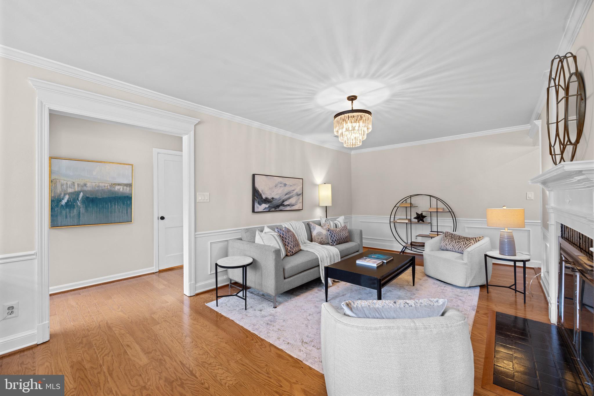 WELLINGTON ESTATES - Residential