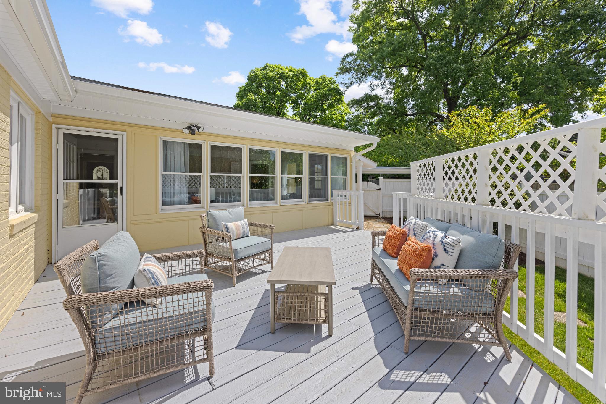 WELLINGTON ESTATES - Residential