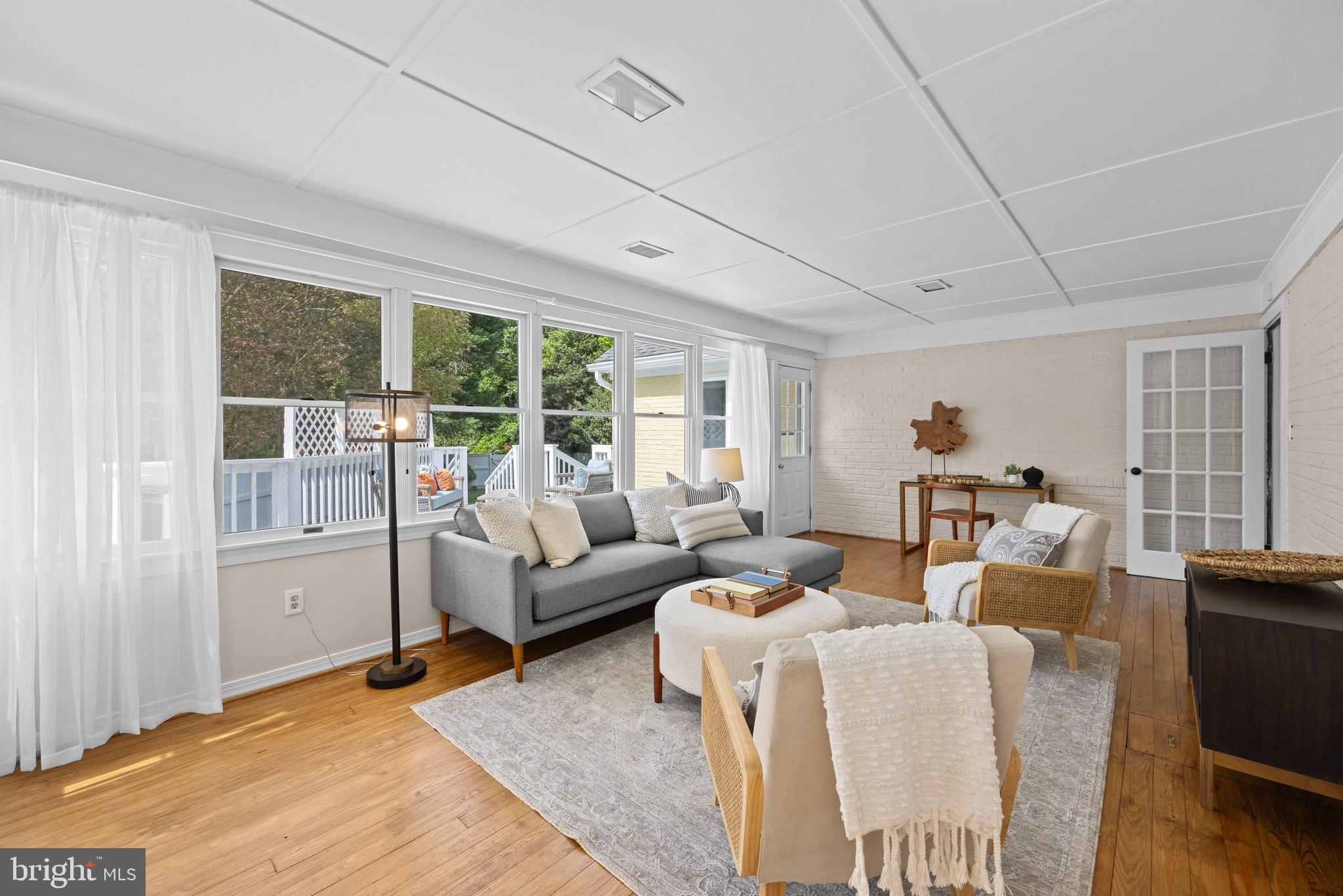 WELLINGTON ESTATES - Residential