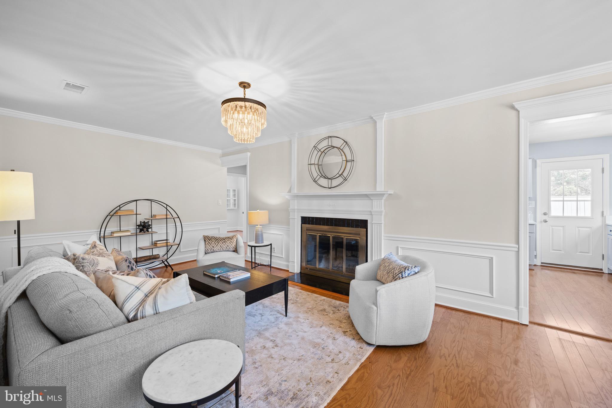 WELLINGTON ESTATES - Residential