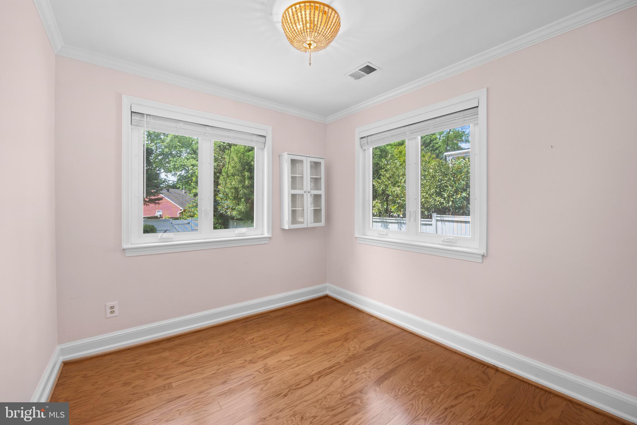 WELLINGTON ESTATES - Residential