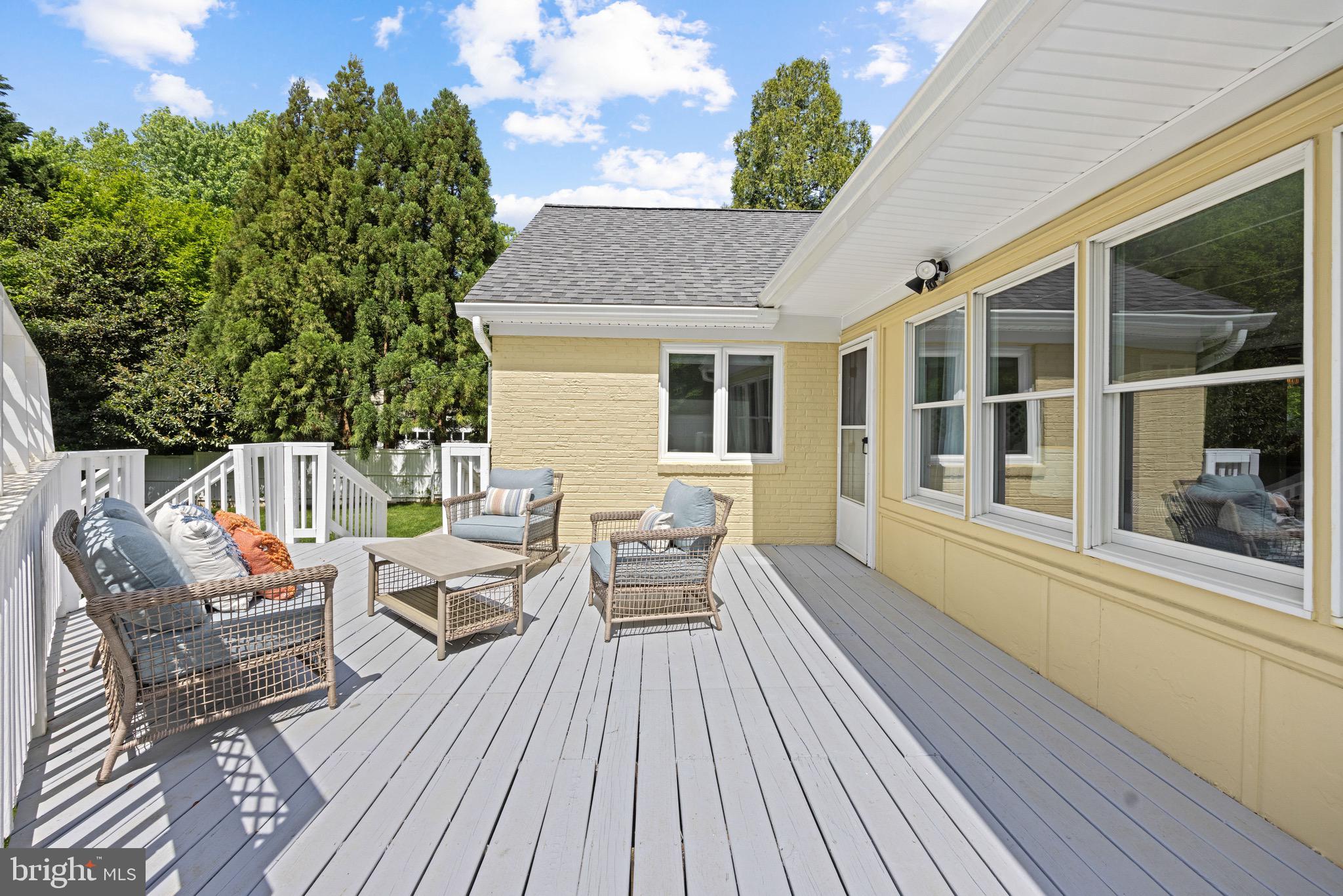 WELLINGTON ESTATES - Residential