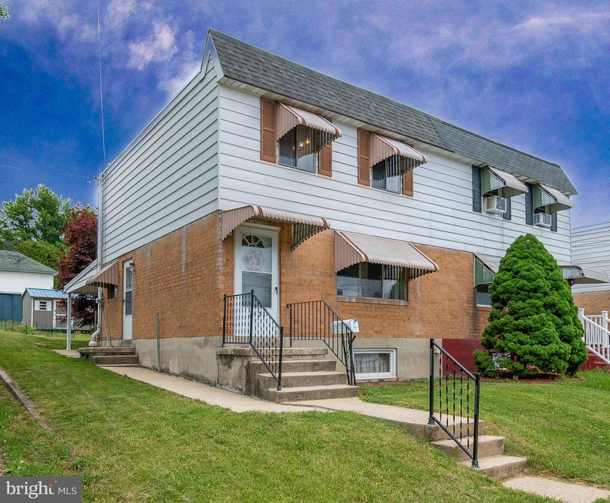 Pride of home ownership is evident at this well cared for twin on 3429 Arlington St. Enjoy 3 BR, 1 BA & 1,092 SF. Original hardwood floors throughout the home. Enter to a well sized Living Room that flows into the Dining Area and Kitchen. Nice open space between Kitchen & Dining area. Upstairs are 3 Bedrooms & 1 Bathroom. Well sized yard on corner lot with a large covered patio, including a shed & garden bed. New roof in 2013. Super efficient Gas utilities throughout including new gas furnace in 2016, gas hot water & Central AC. Come Experience Home...