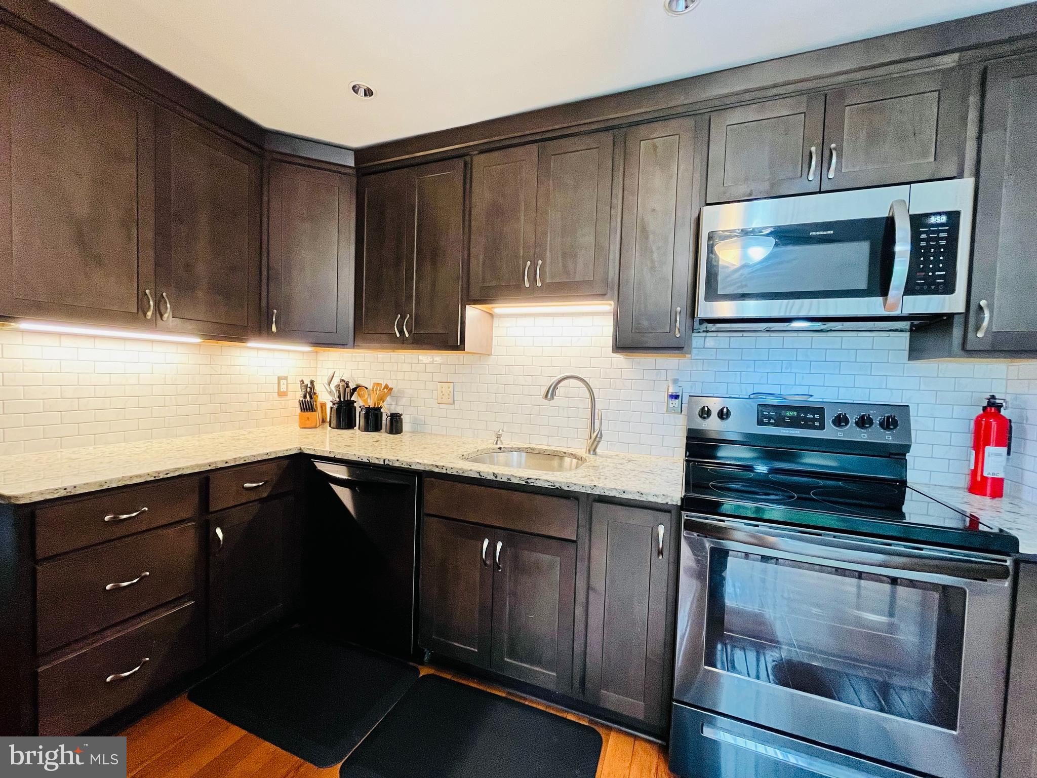 HIGHFIELD - Residential